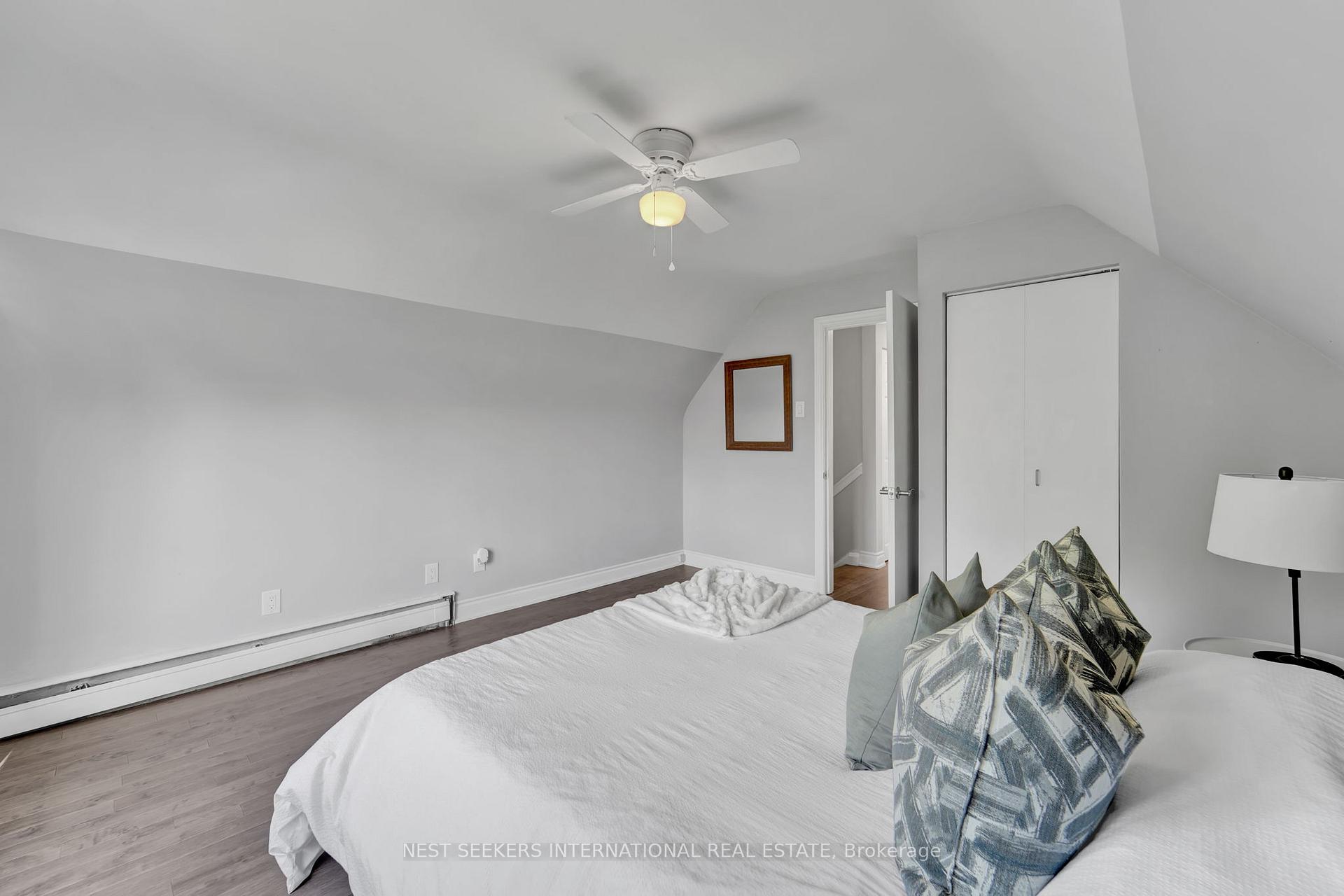 Photo 21 of 42 Fordwich Crescent, Etobicoke, Rexdale-Kipling — HOMEH