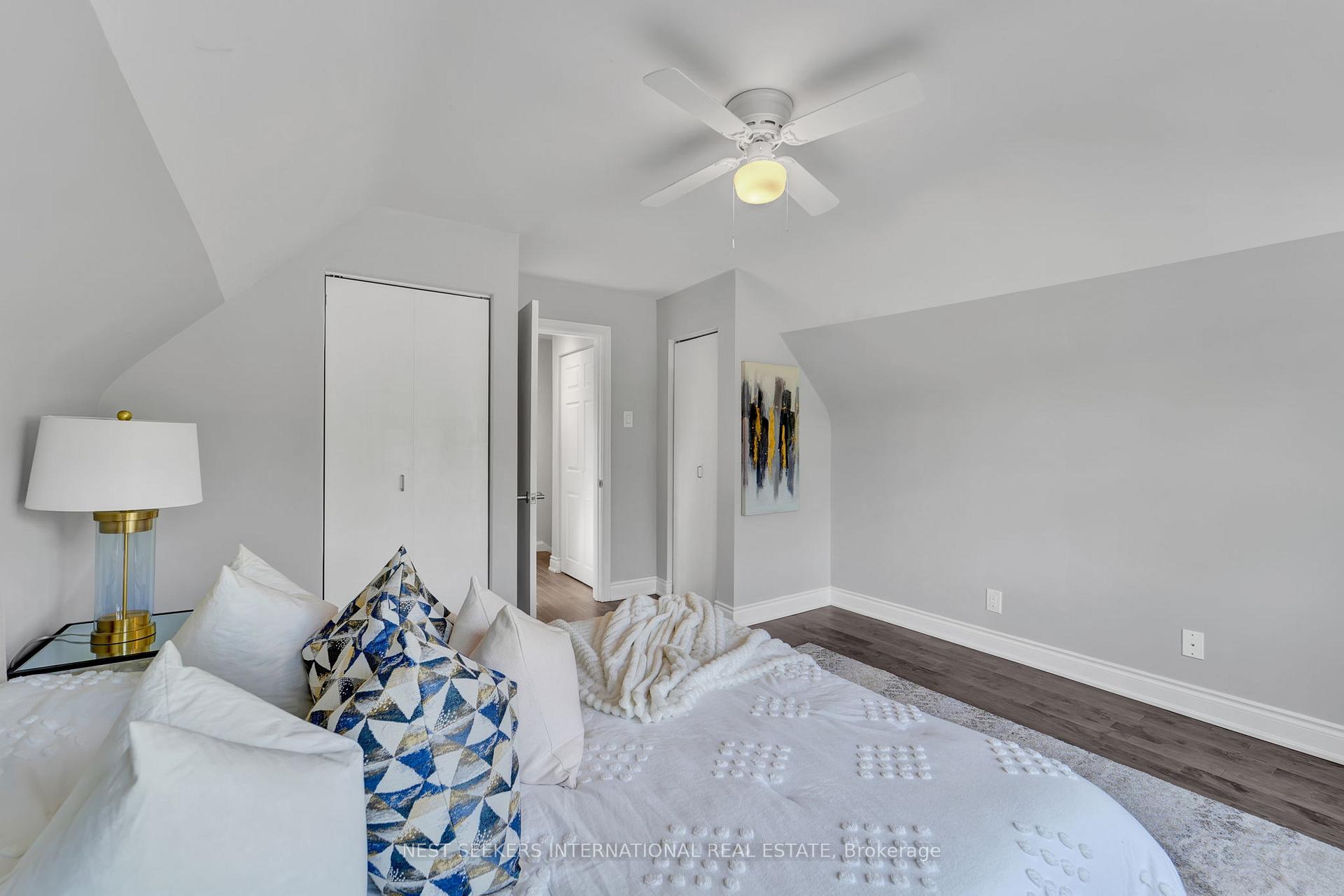 Photo 25 of 42 Fordwich Crescent, Etobicoke, Rexdale-Kipling — HOMEH