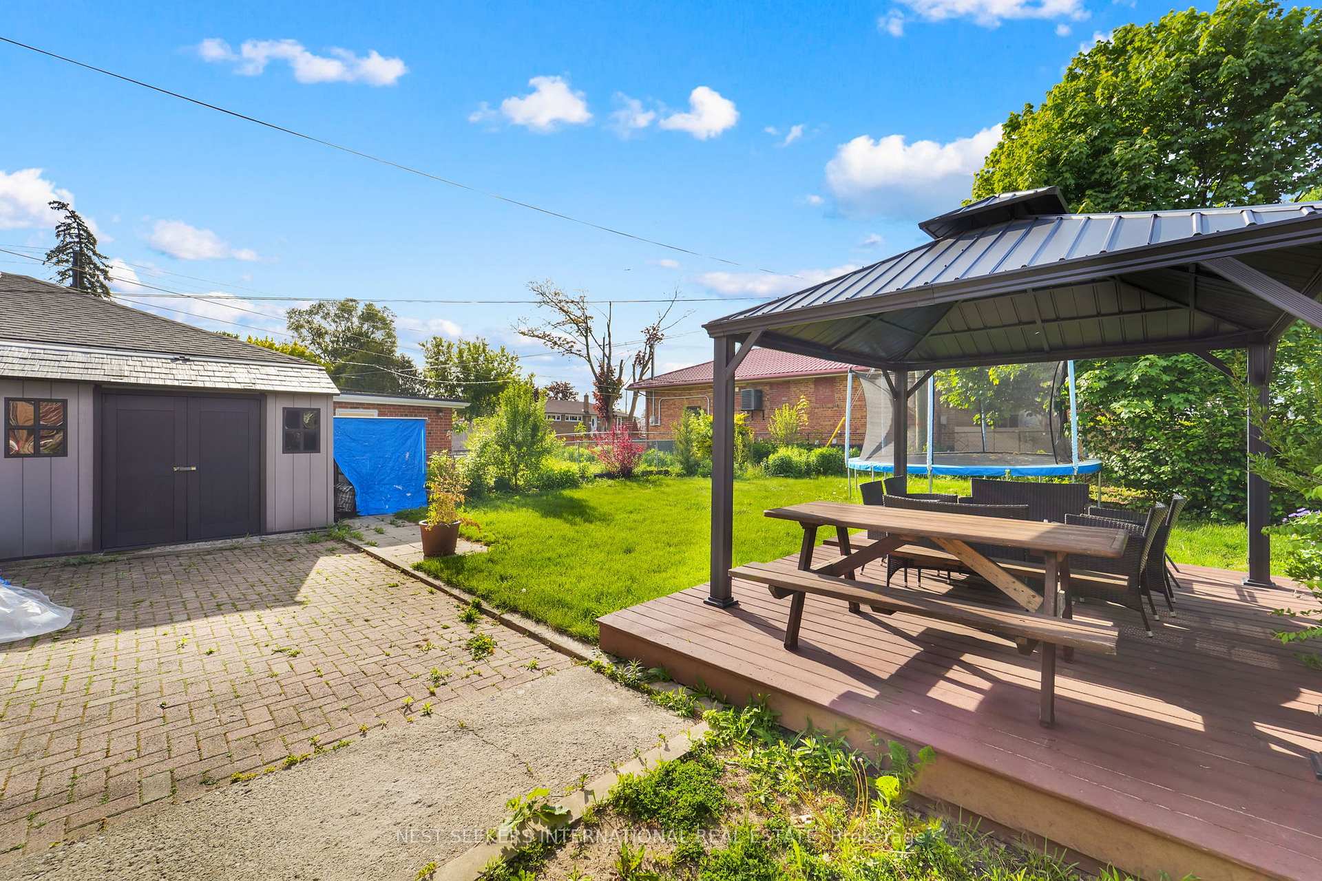 Photo 37 of 42 Fordwich Crescent, Etobicoke, Rexdale-Kipling — HOMEH