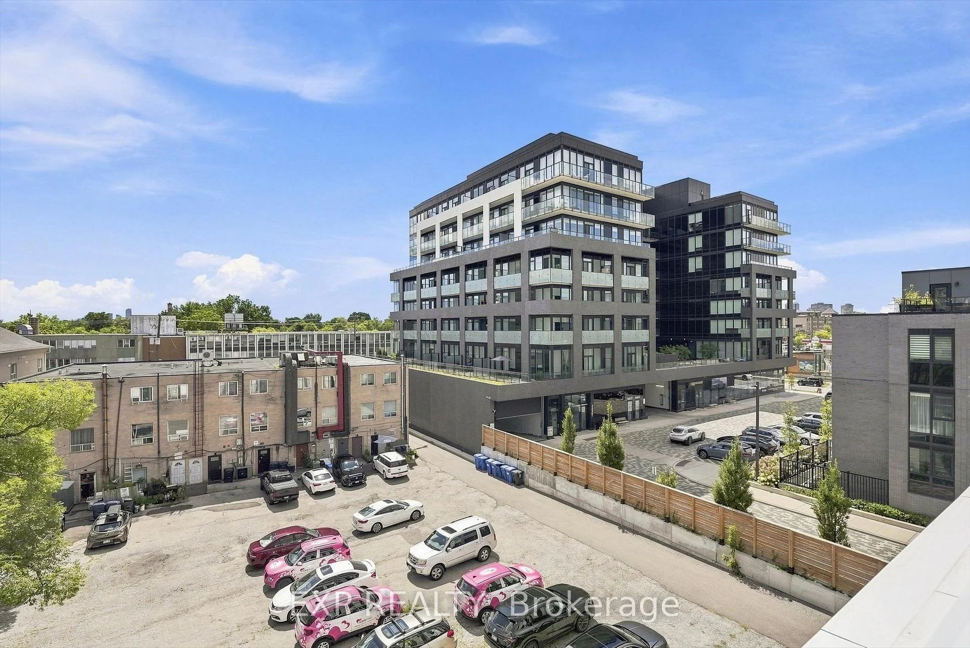 Photo 2 of Unit 311, 20 Brin Drive, Etobicoke, Edenbridge-Humber Valley — HOMEH