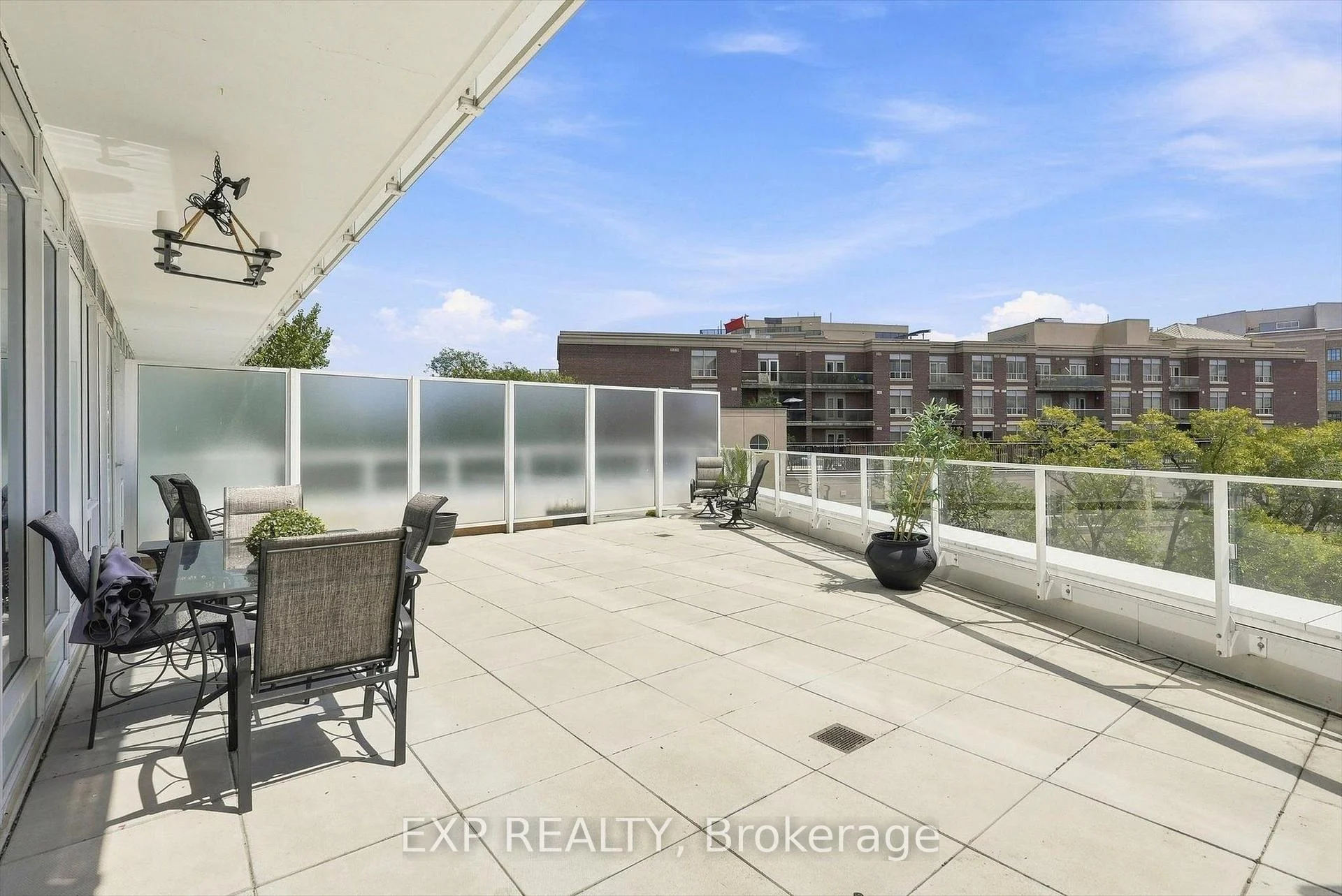 Photo 9 of Unit 311, 20 Brin Drive, Etobicoke, Edenbridge-Humber Valley — HOMEH