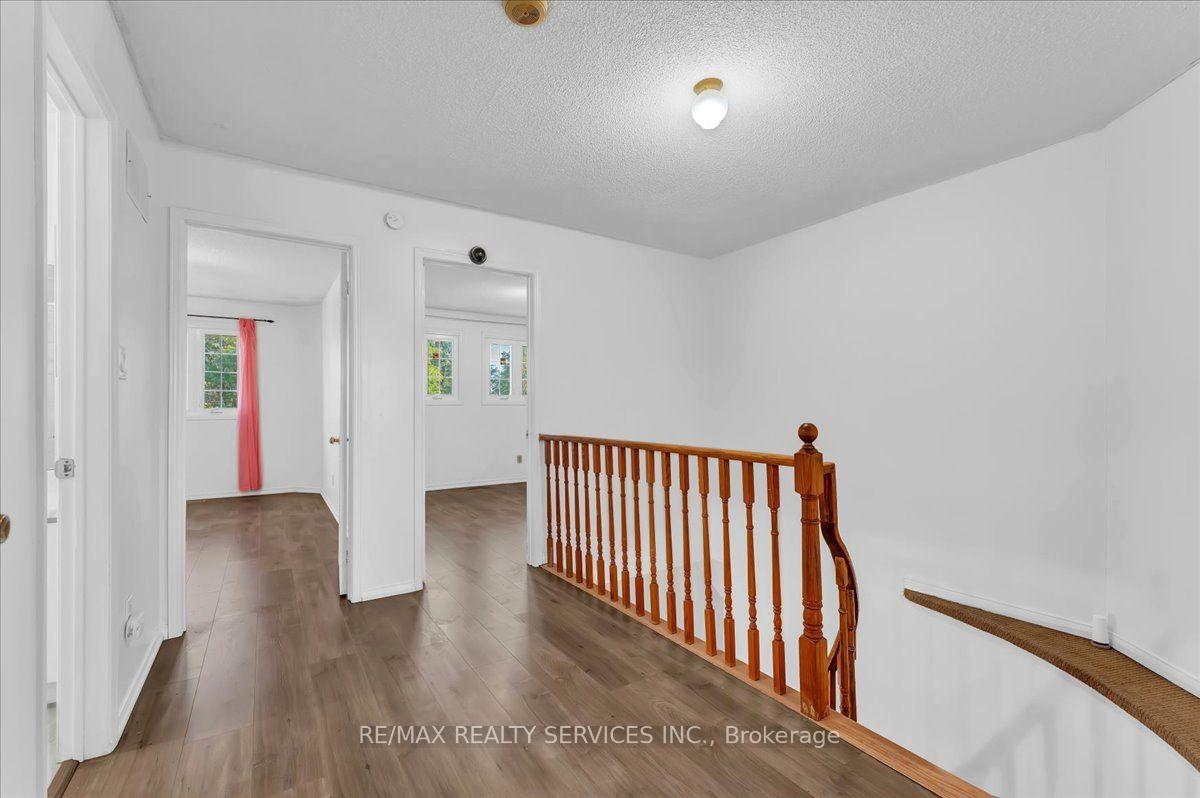 Photo 17 of 162 Major William Sharpe Drive, Brampton, Northwood Park — HOMEH