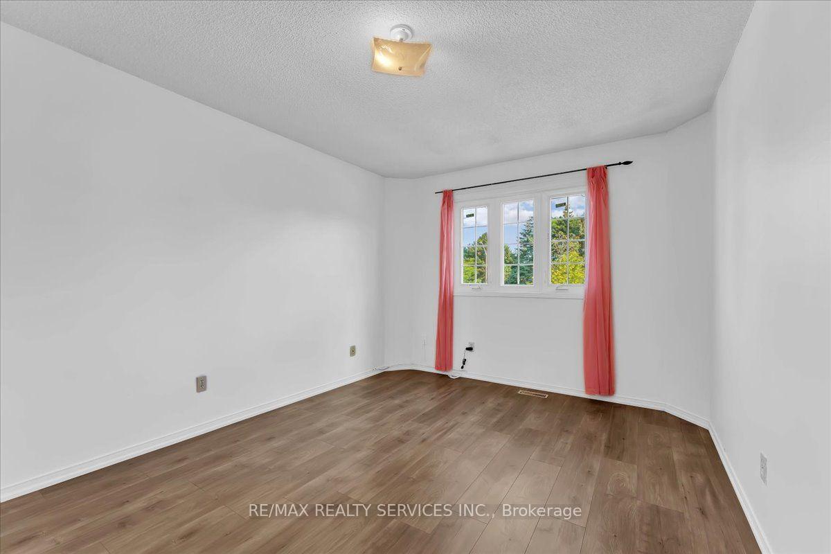 Photo 25 of 162 Major William Sharpe Drive, Brampton, Northwood Park — HOMEH