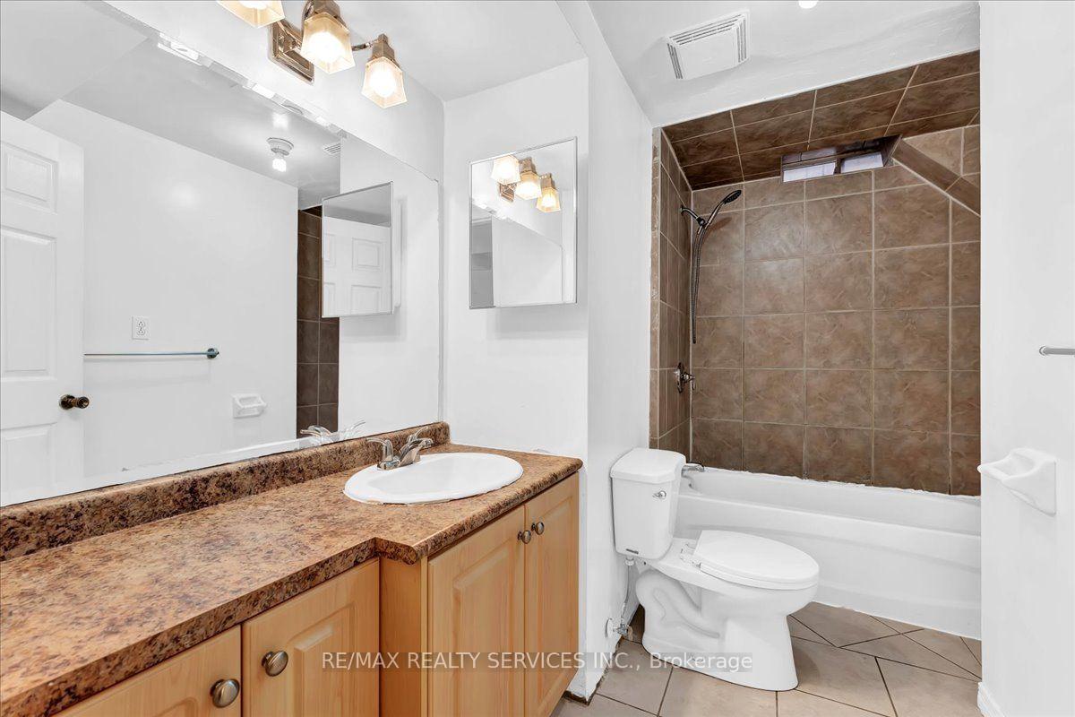Photo 39 of 162 Major William Sharpe Drive, Brampton, Northwood Park — HOMEH