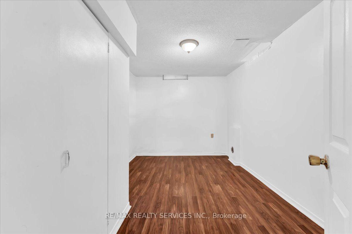 Photo 41 of 162 Major William Sharpe Drive, Brampton, Northwood Park — HOMEH