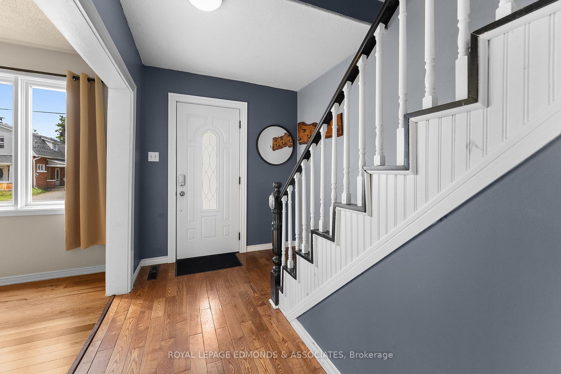 Photo 7 of 594 Isabella Street, Pembroke, Pembroke — HOMEH