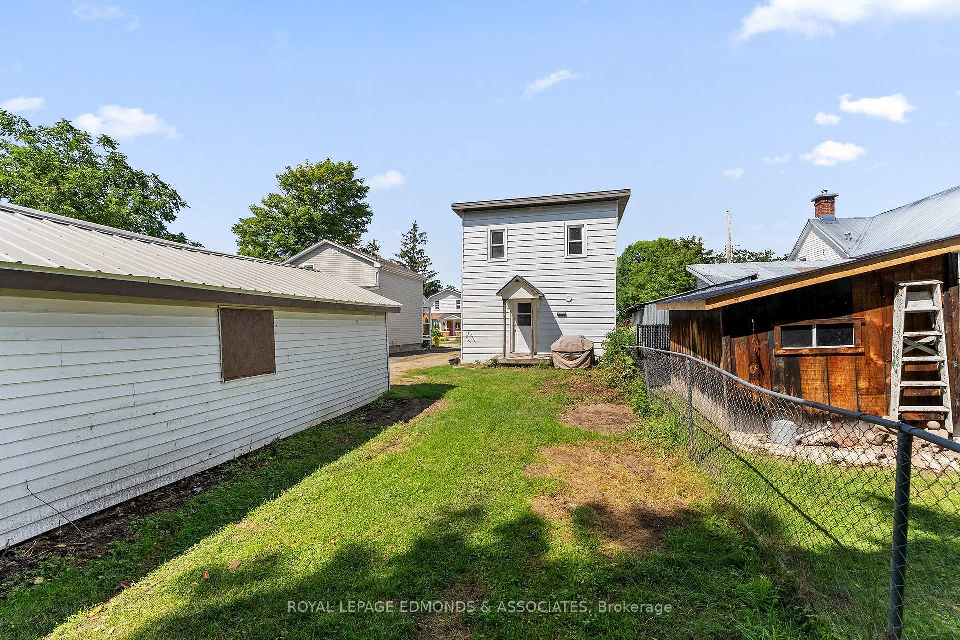 Photo 25 of 594 Isabella Street, Pembroke, Pembroke — HOMEH