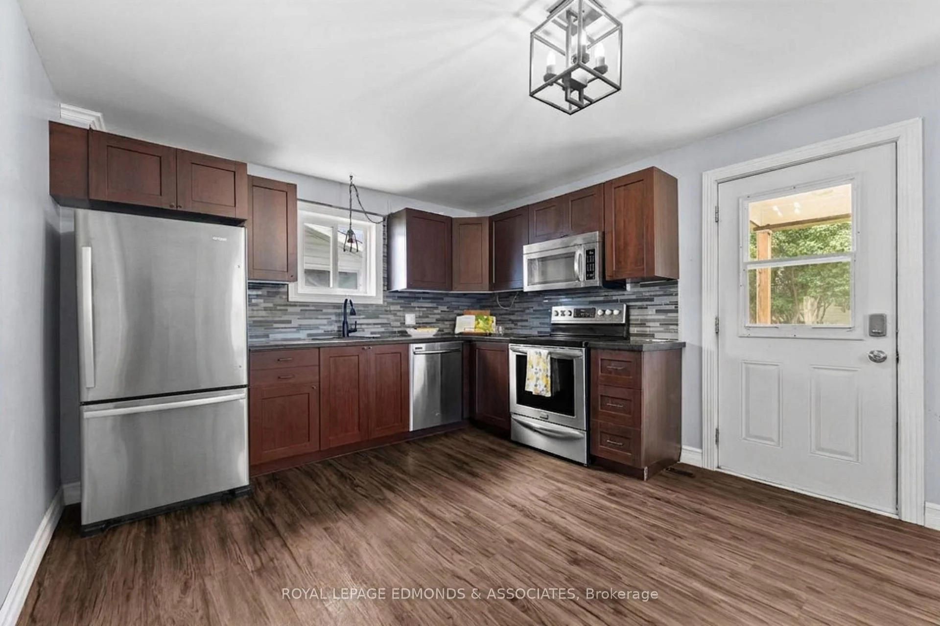 Photo 18 of 594 Isabella Street, Pembroke, Pembroke — HOMEH