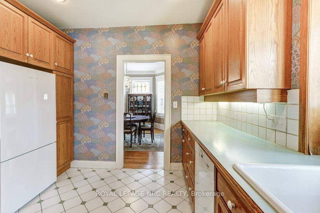 Photo 17 of 103 Queen Street, St. Catharines, Downtown — HOMEH