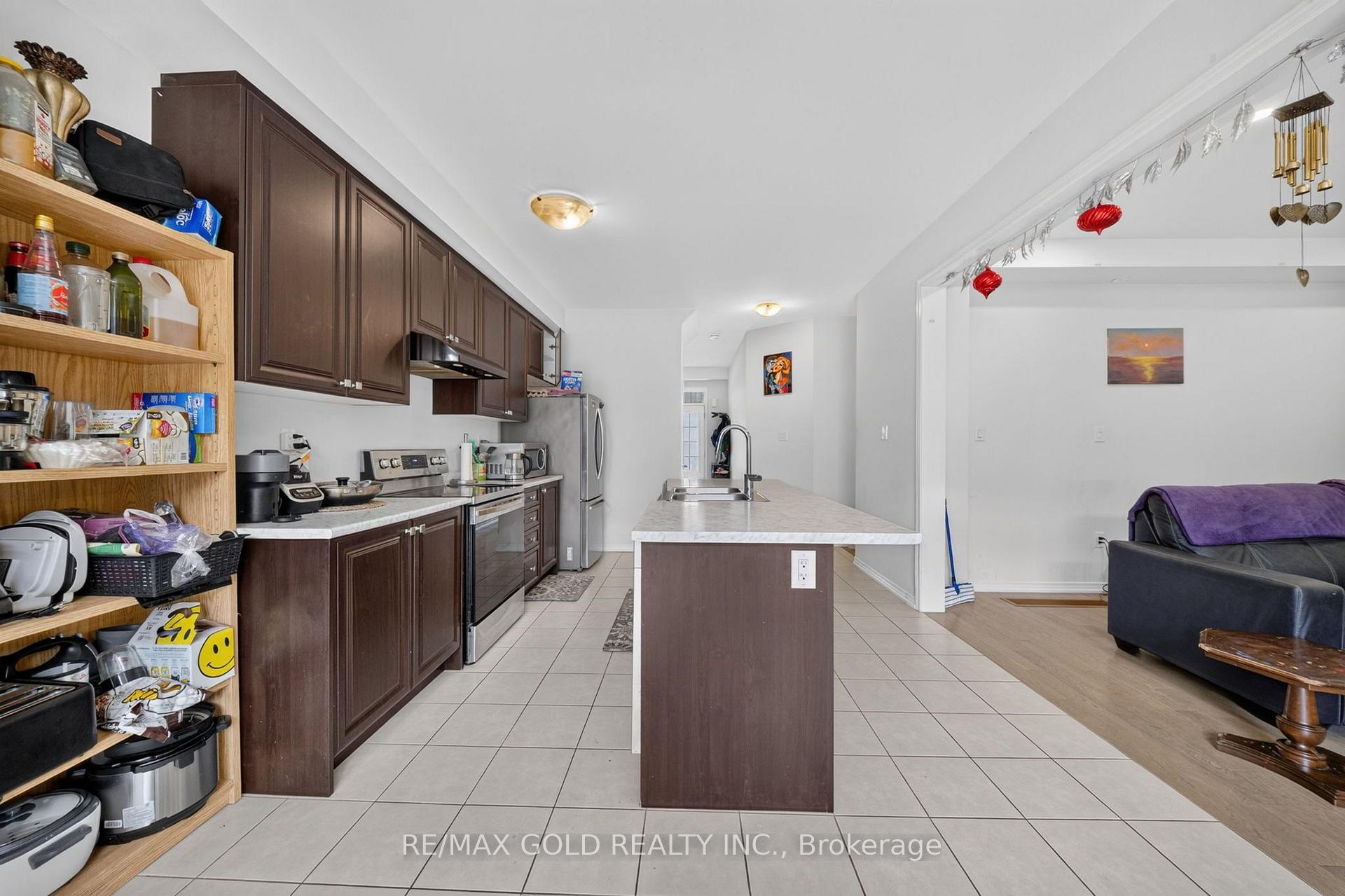 Photo 10 of 7997 Odell Crescent, Niagara Falls, Brown — HOMEH