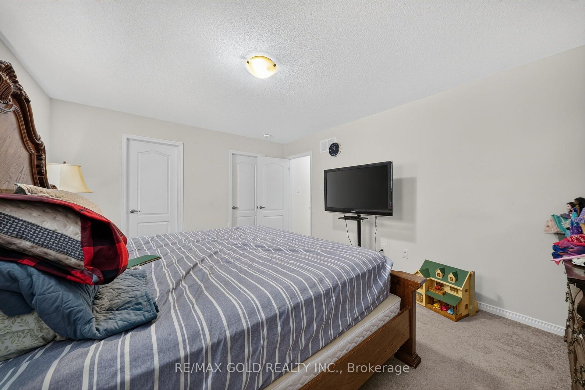 Photo 21 of 7997 Odell Crescent, Niagara Falls, Brown — HOMEH