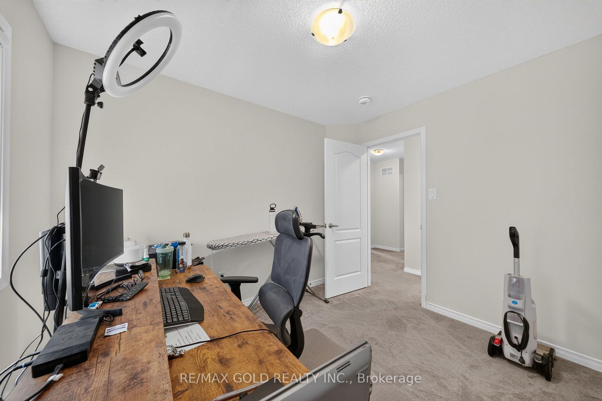 Photo 26 of 7997 Odell Crescent, Niagara Falls, Brown — HOMEH