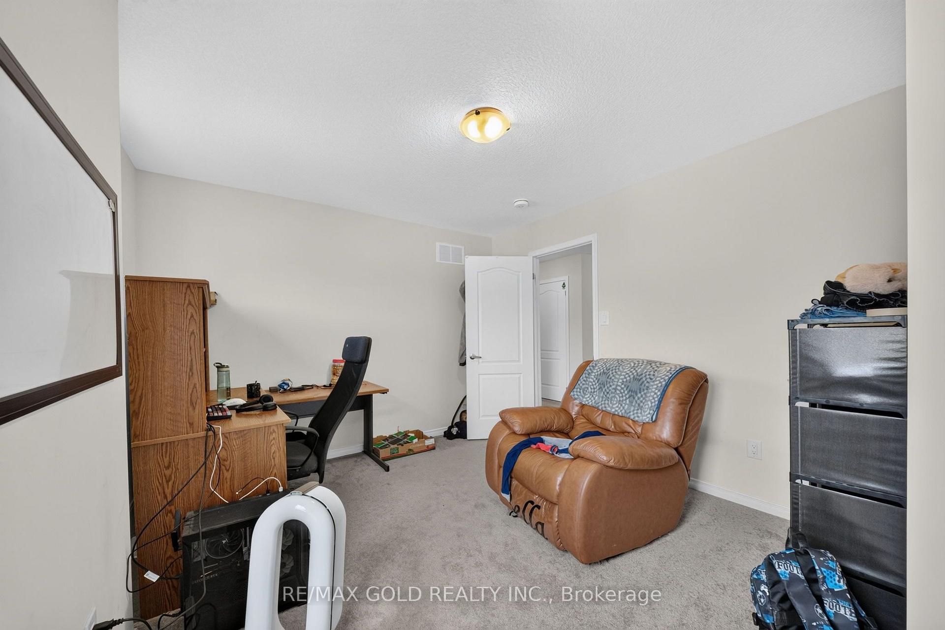 Photo 29 of 7997 Odell Crescent, Niagara Falls, Brown — HOMEH
