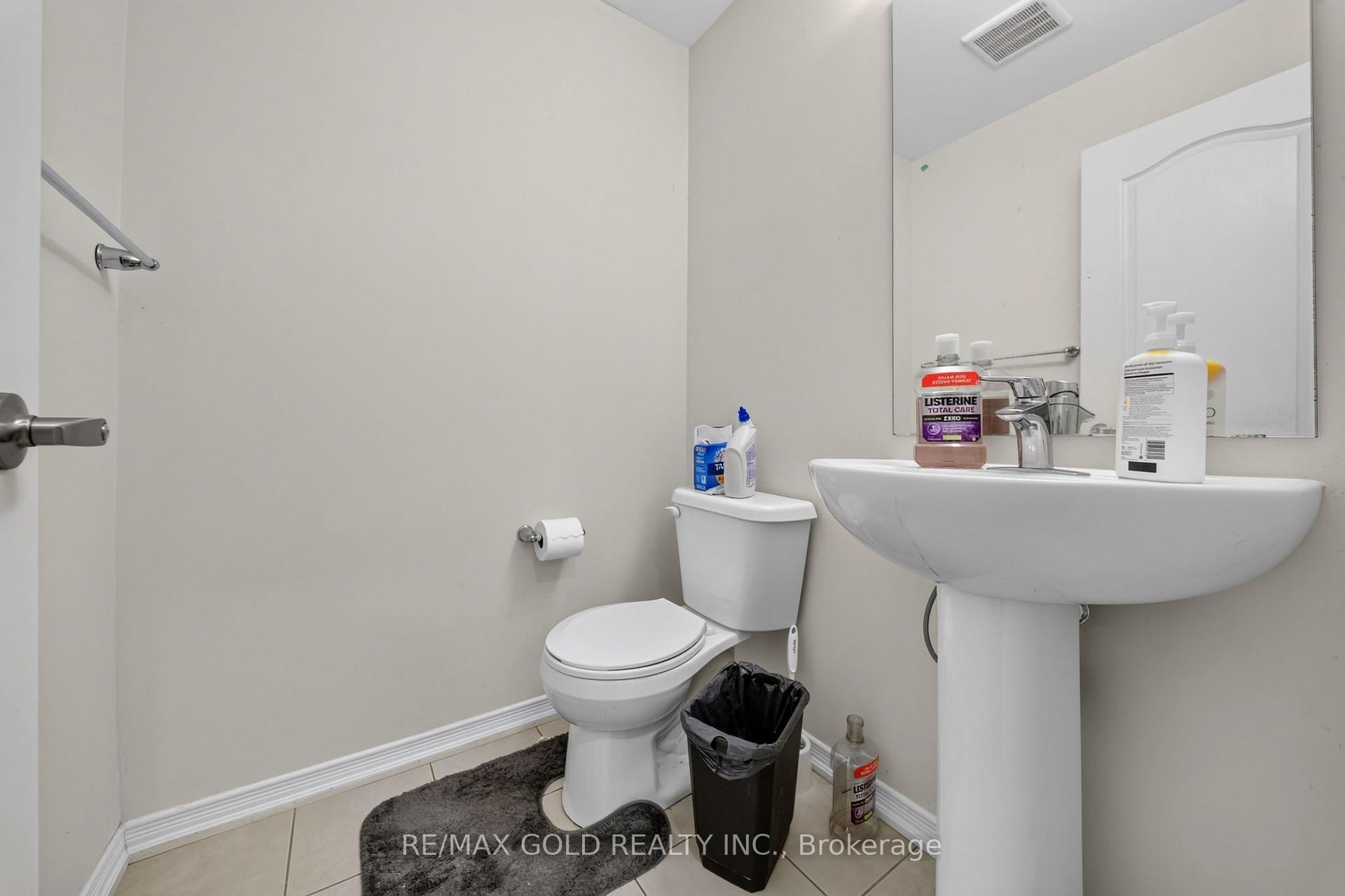 Photo 31 of 7997 Odell Crescent, Niagara Falls, Brown — HOMEH