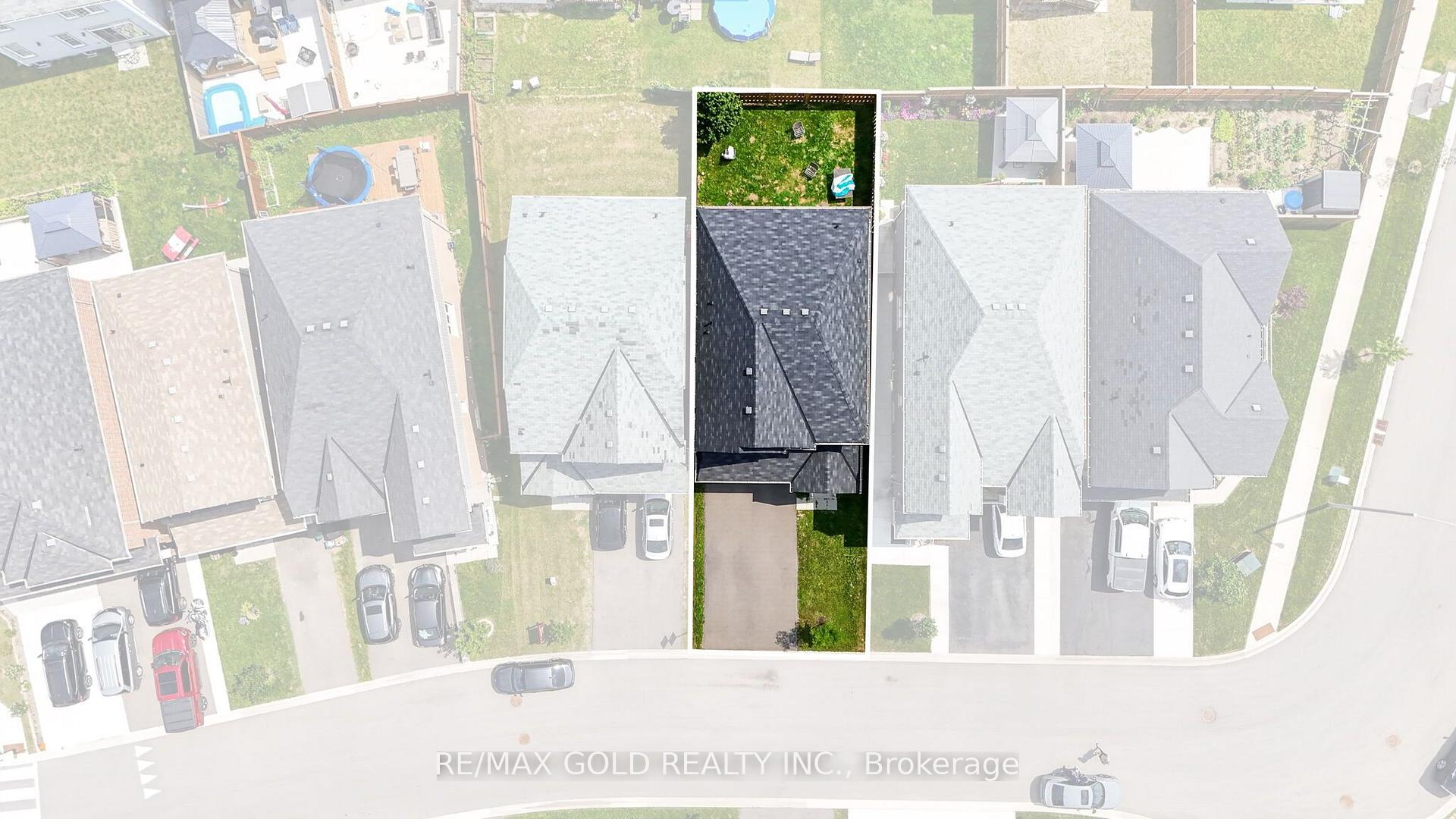 Photo 37 of 7997 Odell Crescent, Niagara Falls, Brown — HOMEH