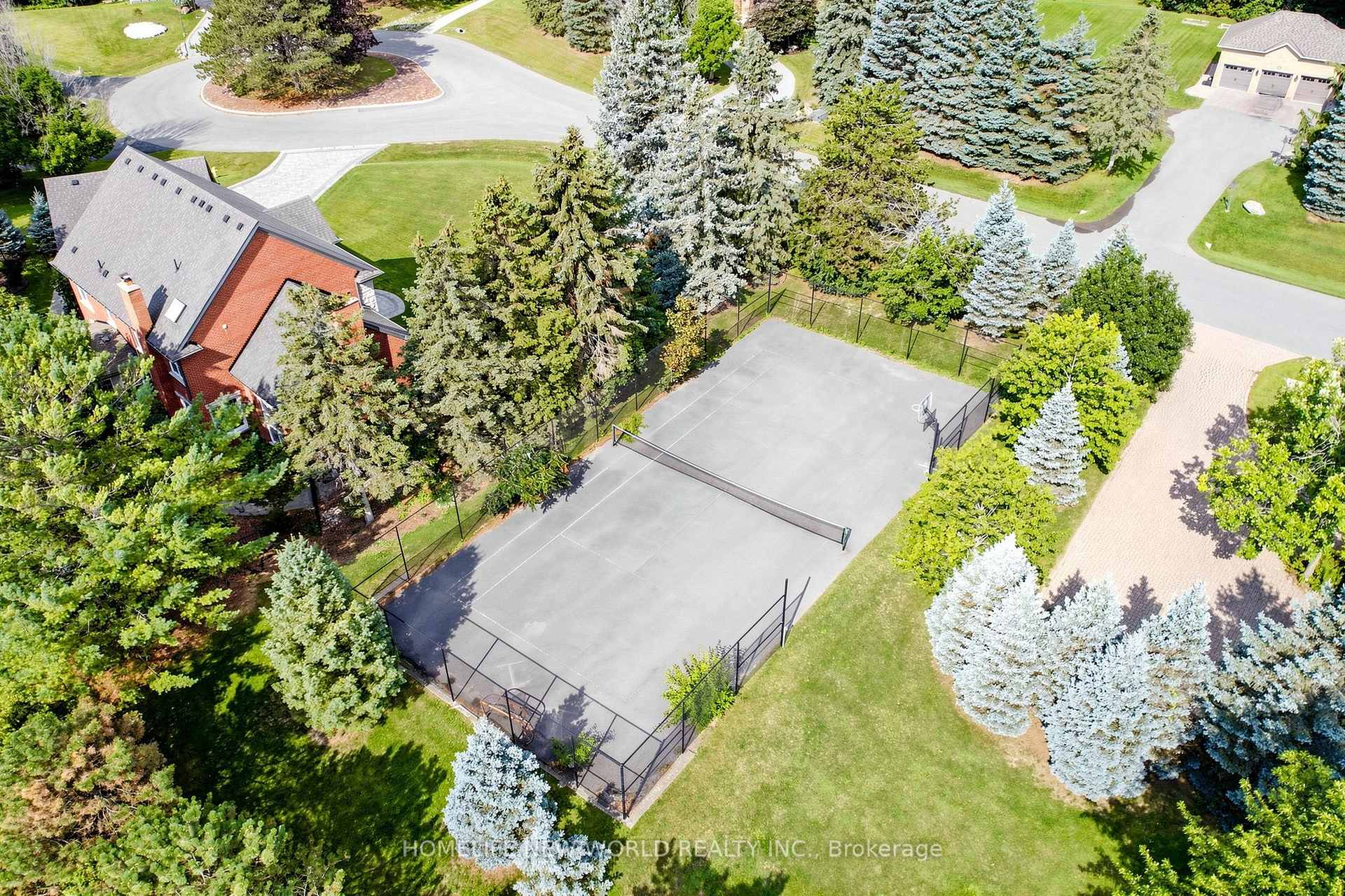 Photo 8 of 27 Walnut Glen Place, Markham, Devil's Elbow — HOMEH