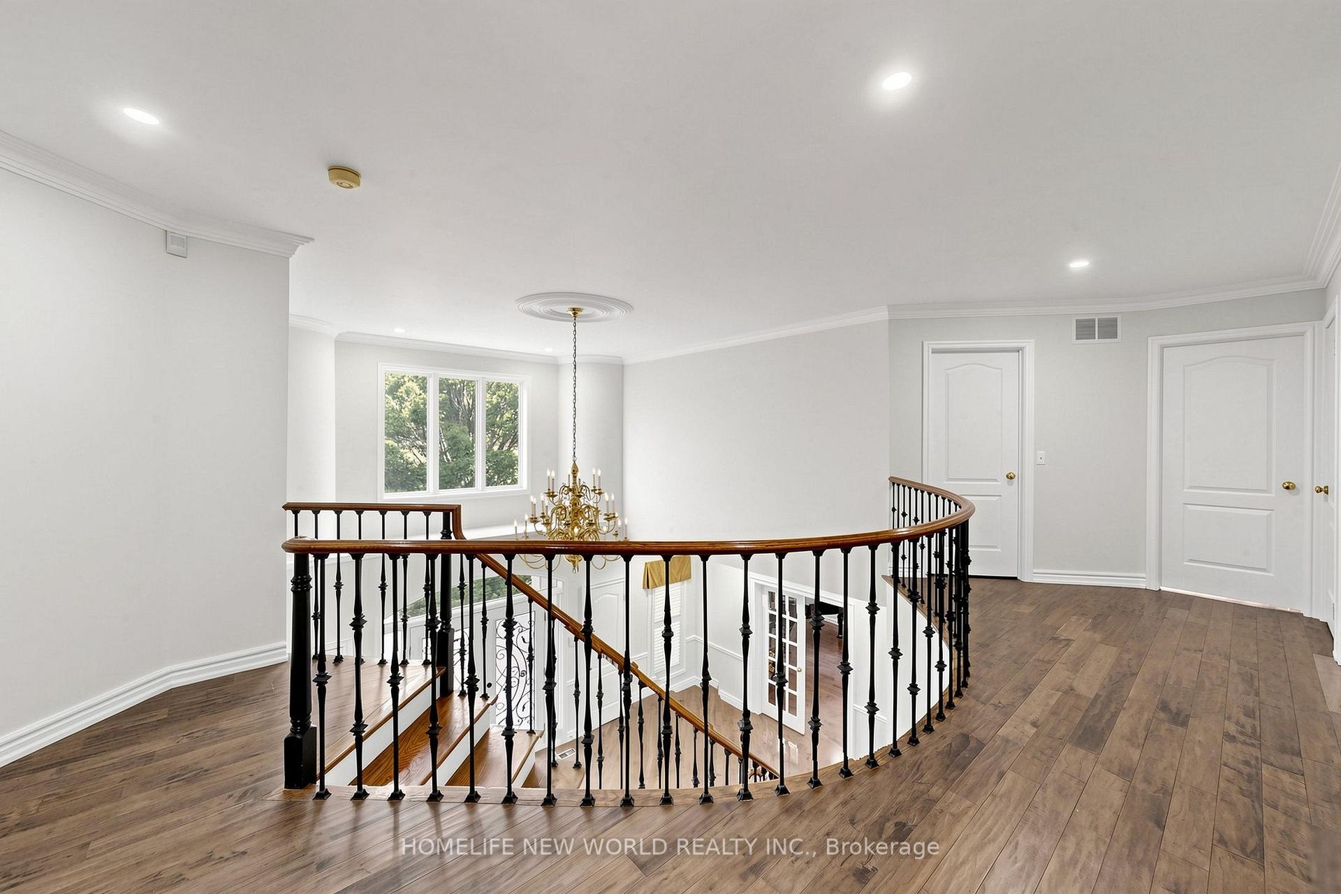 Photo 24 of 27 Walnut Glen Place, Markham, Devil's Elbow — HOMEH