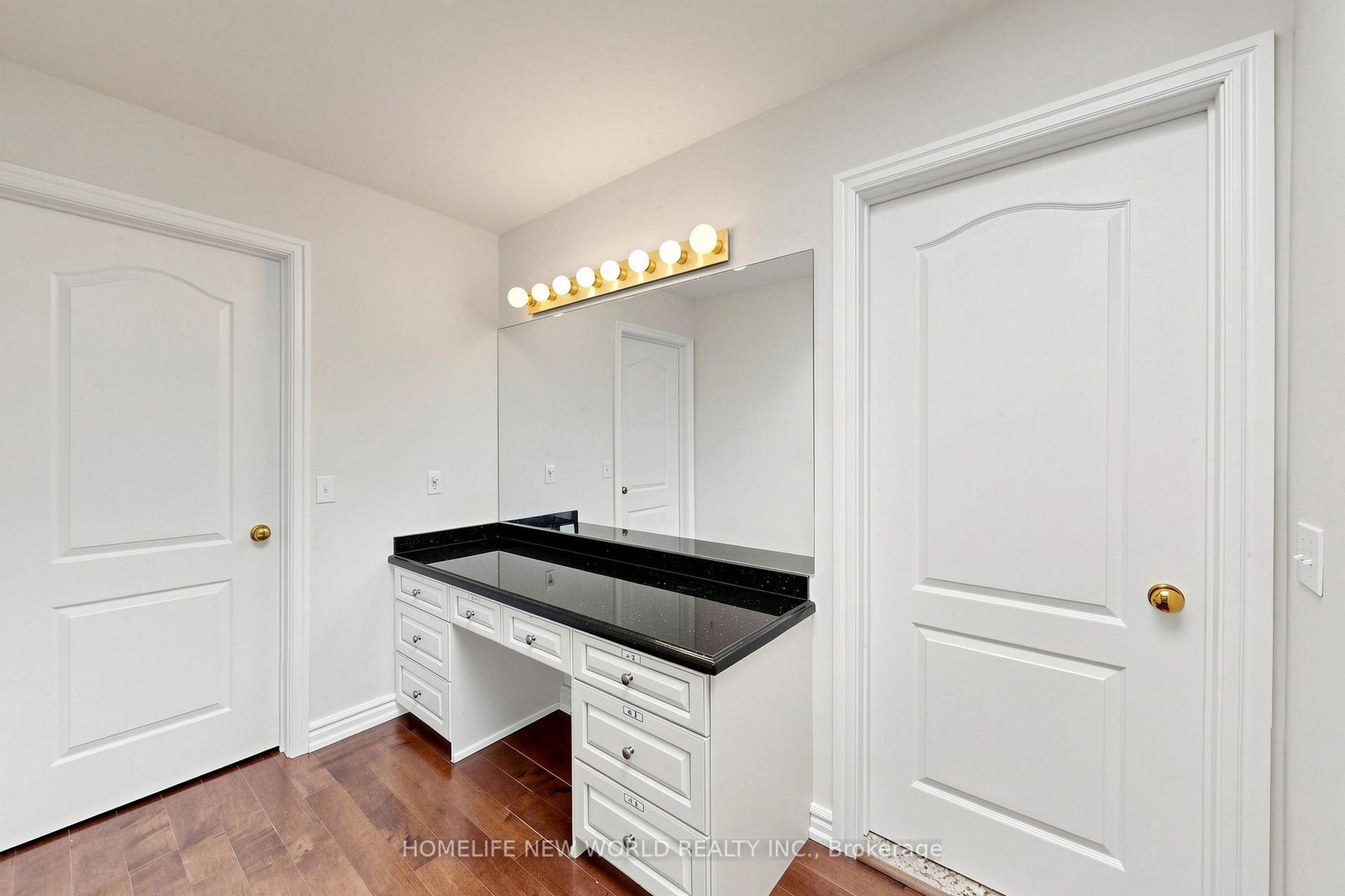 Photo 26 of 27 Walnut Glen Place, Markham, Devil's Elbow — HOMEH