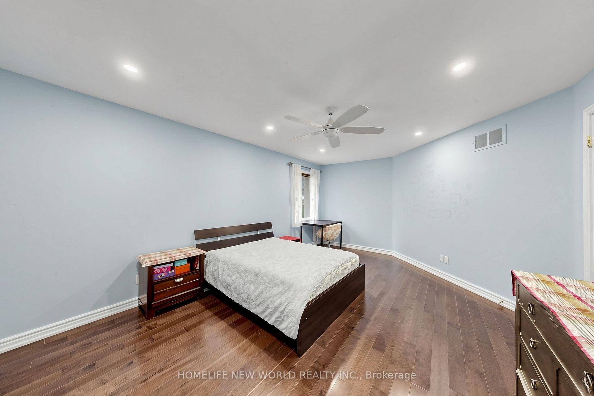 Photo 30 of 27 Walnut Glen Place, Markham, Devil's Elbow — HOMEH