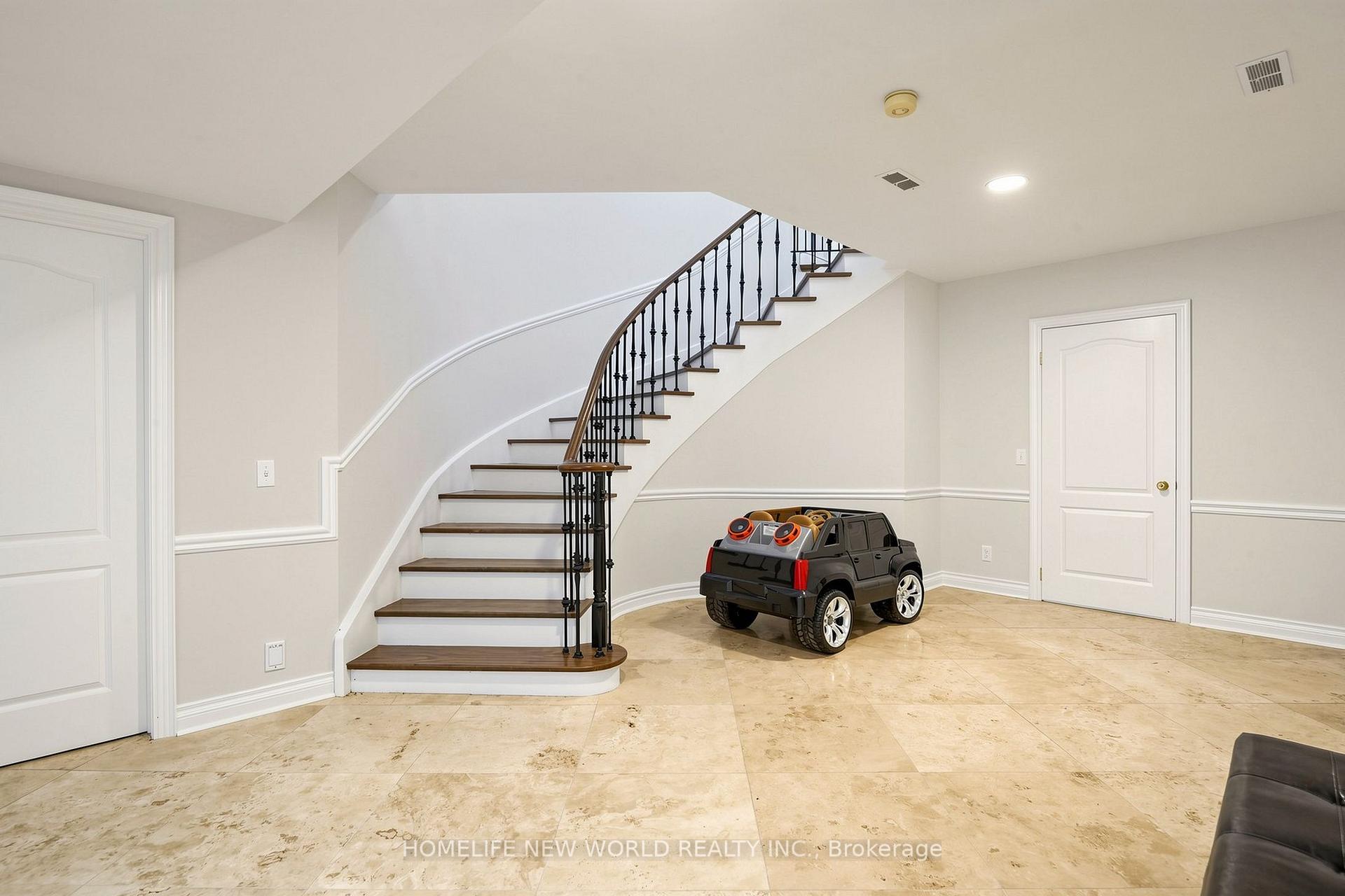 Photo 36 of 27 Walnut Glen Place, Markham, Devil's Elbow — HOMEH