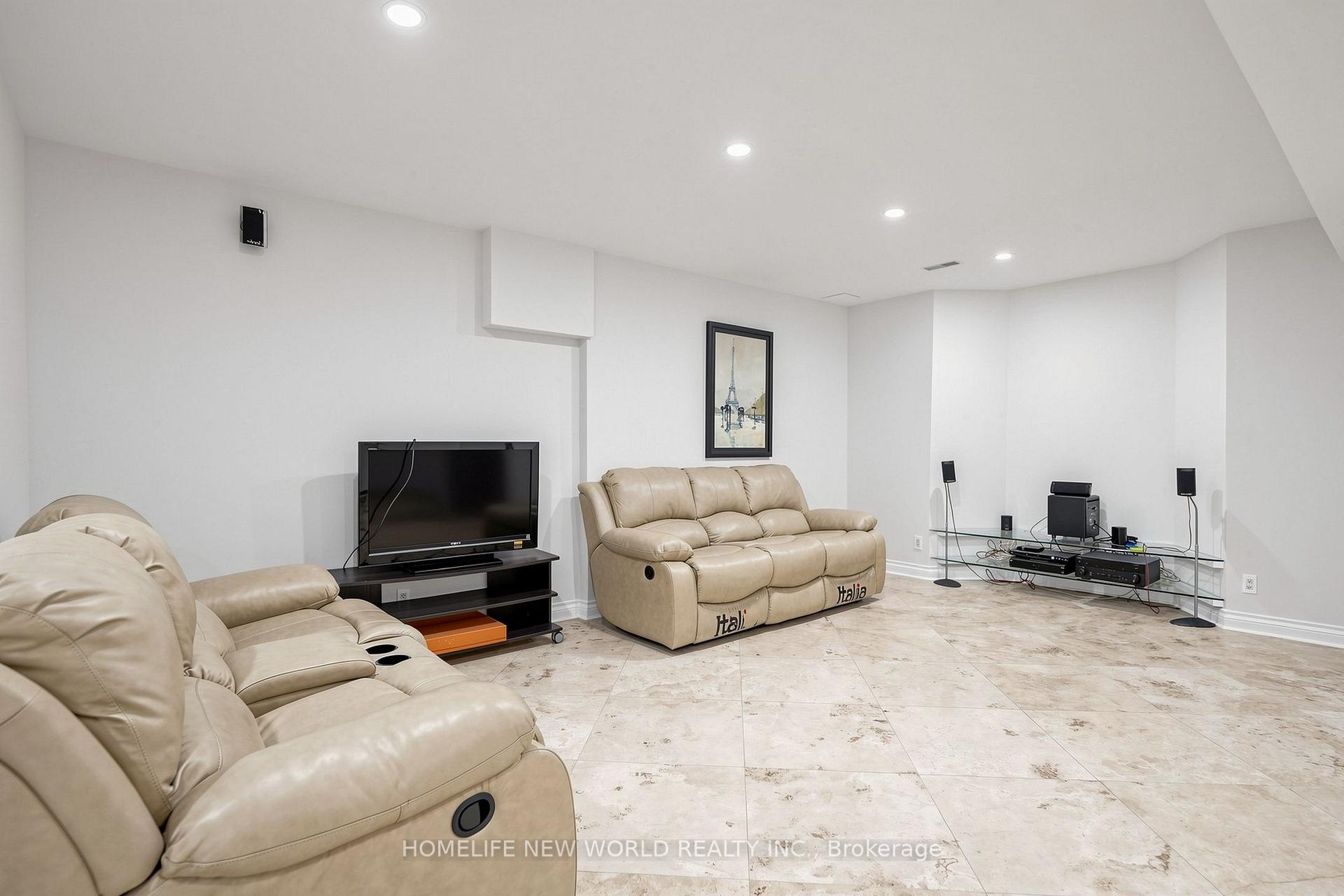 Photo 37 of 27 Walnut Glen Place, Markham, Devil's Elbow — HOMEH