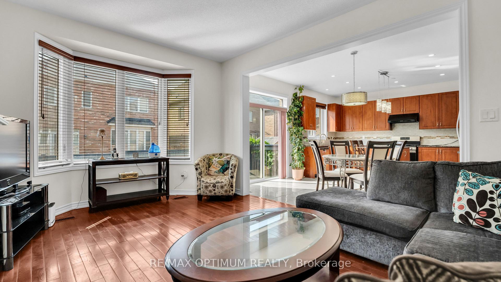 Photo 17 of 25 Walbrook Road, Brampton, Credit Valley — HOMEH