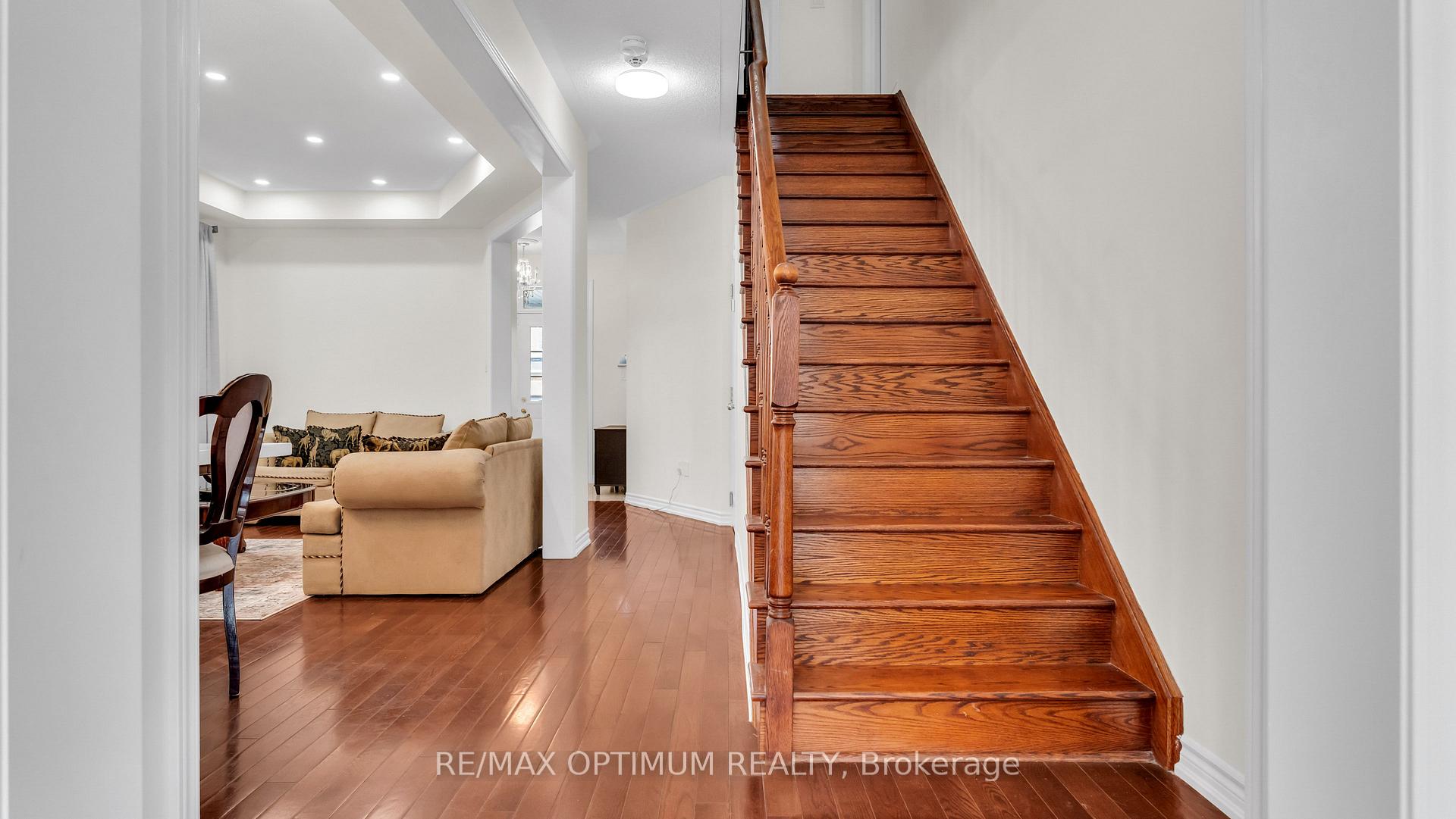 Photo 20 of 25 Walbrook Road, Brampton, Credit Valley — HOMEH