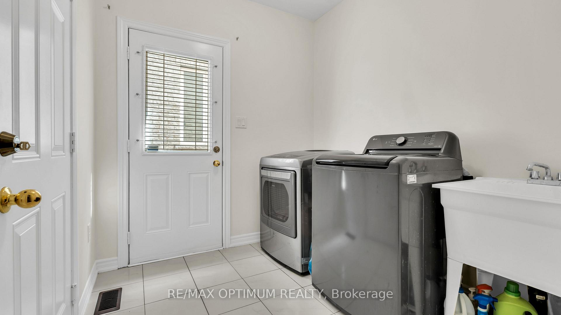 Photo 37 of 25 Walbrook Road, Brampton, Credit Valley — HOMEH