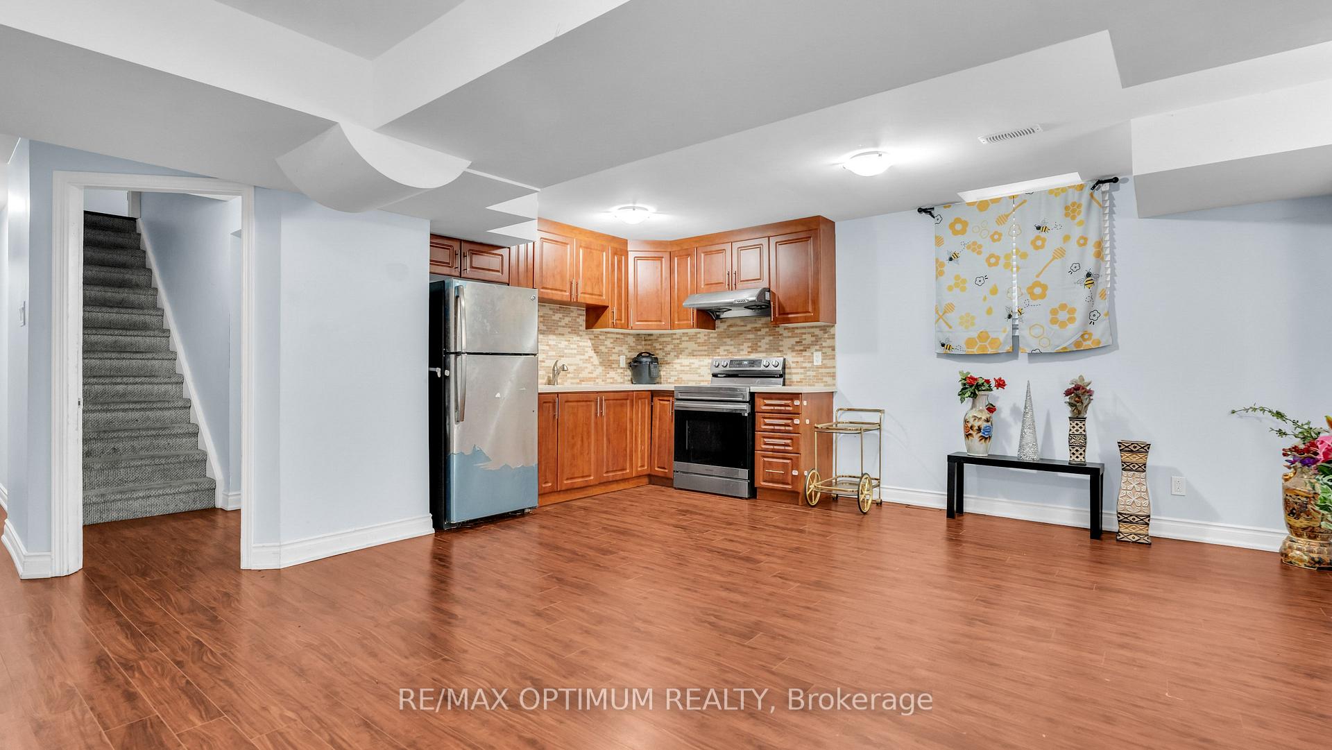 Photo 38 of 25 Walbrook Road, Brampton, Credit Valley — HOMEH