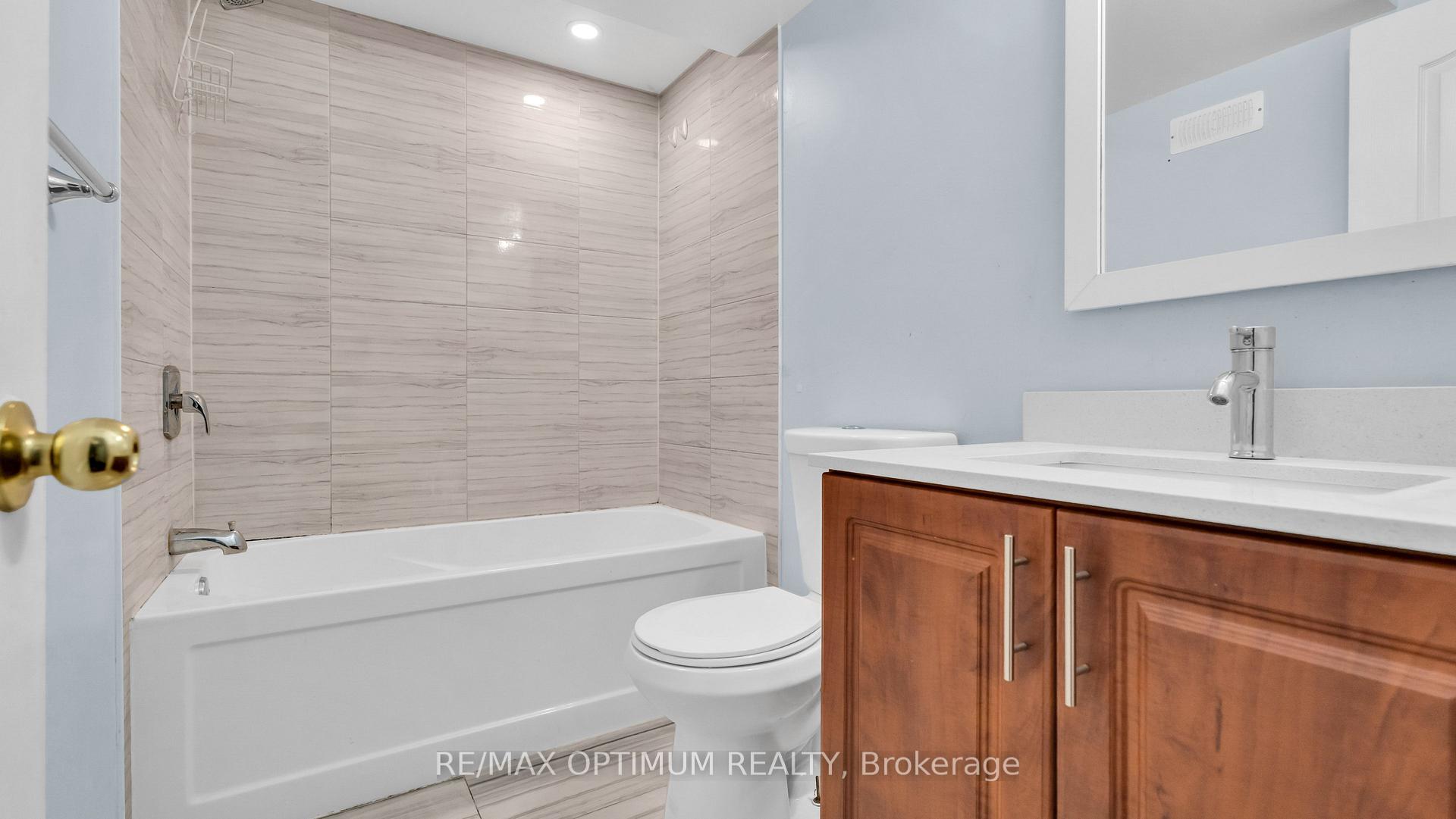 Photo 43 of 25 Walbrook Road, Brampton, Credit Valley — HOMEH