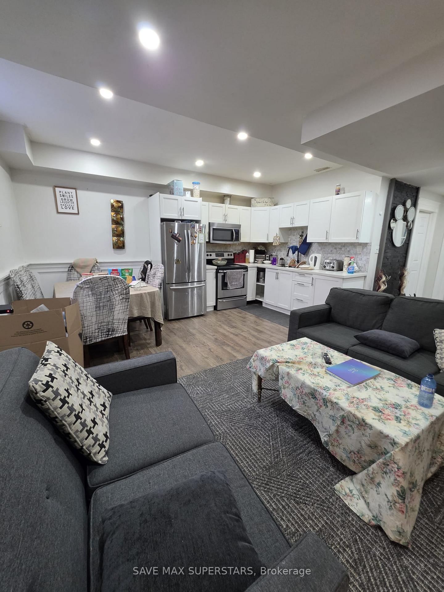 Photo 8 of Unit Lower, 133 The Queensway Way, Barrie, Innis-Shore — HOMEH