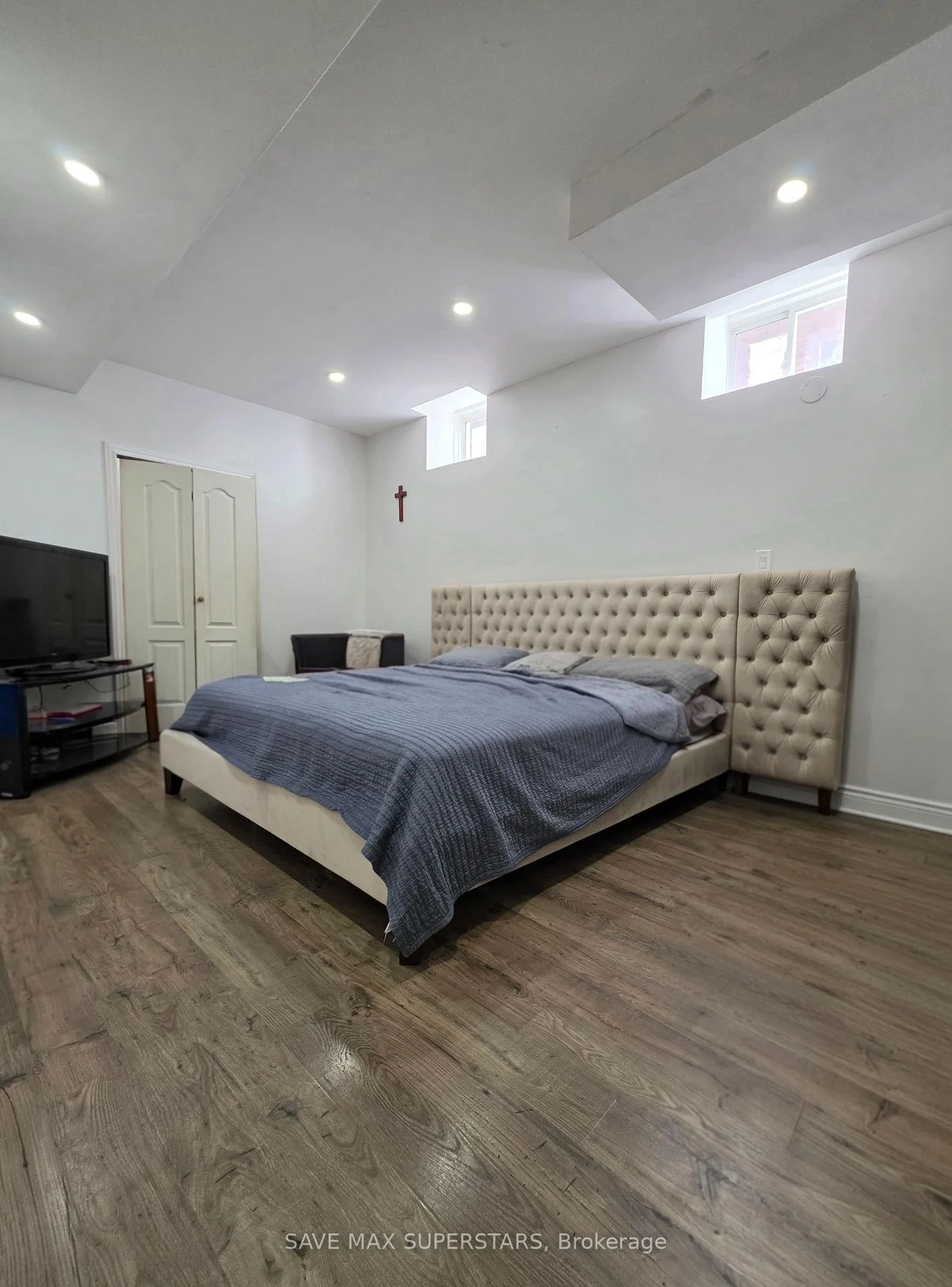 Photo 18 of Unit Lower, 133 The Queensway Way, Barrie, Innis-Shore — HOMEH