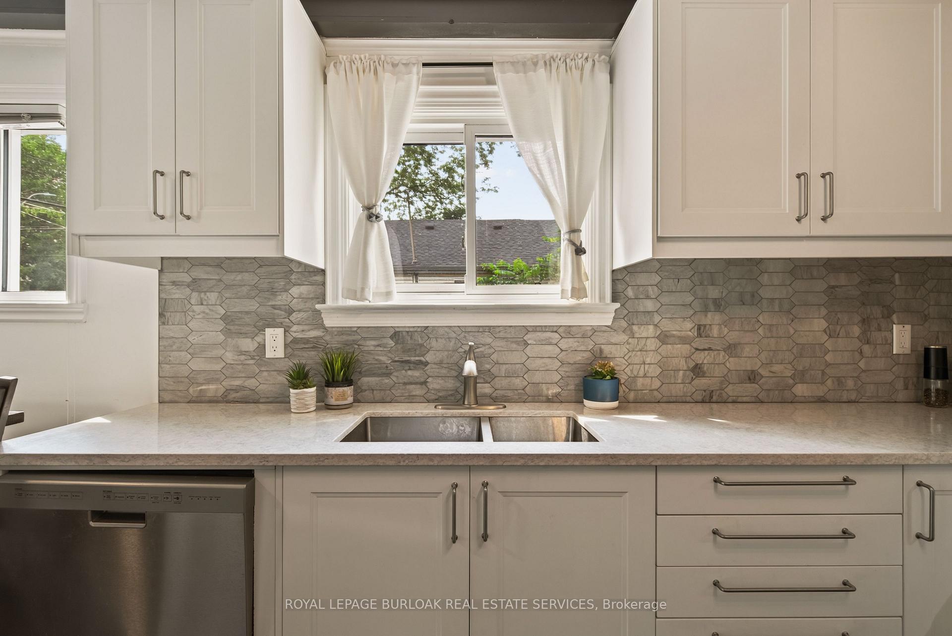 Photo 11 of 29 Hixon Road, Hamilton, Rosedale — HOMEH