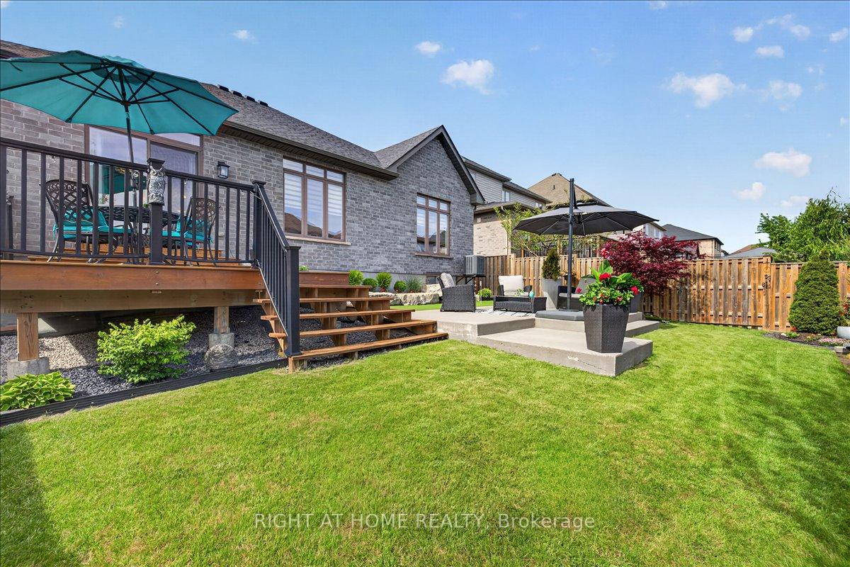 Photo 36 of 717 Jackpine Way, London, North B — HOMEH