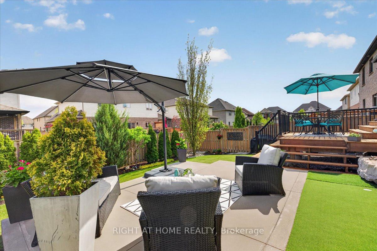 Photo 39 of 717 Jackpine Way, London, North B — HOMEH