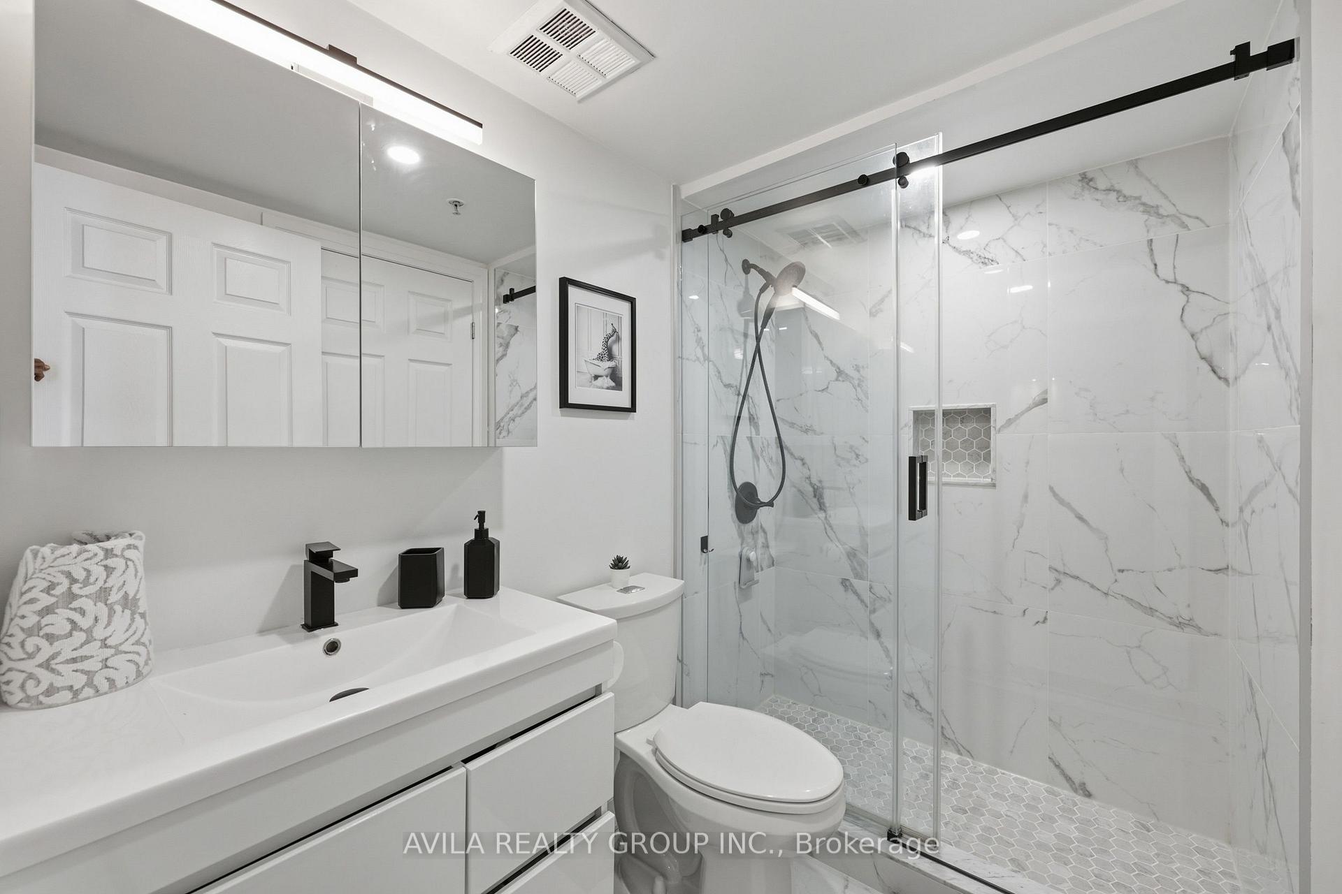 Photo 8 of Unit 203, 1460 Bishops Gate, Oakville, Glen Abbey — HOMEH