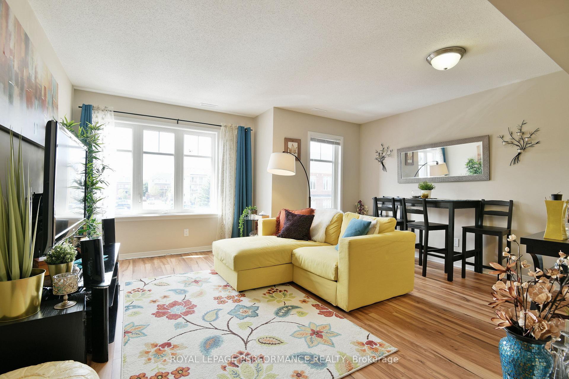 Photo 4 of Unit 1, 125 Keltie Private, Ottawa, Barrhaven - Longfields — HOMEH