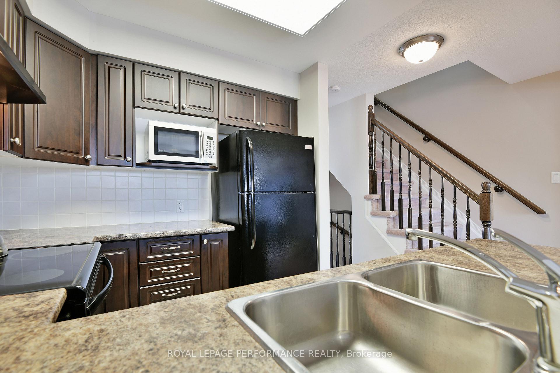 Photo 11 of Unit 1, 125 Keltie Private, Ottawa, Barrhaven - Longfields — HOMEH