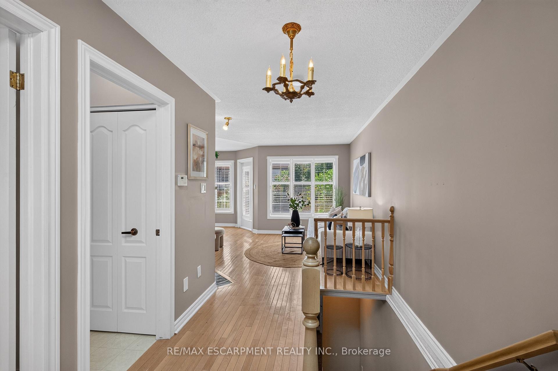 Photo 2 of Unit 9, 175 Fiddlers Green Road, Hamilton, Ancaster — HOMEH
