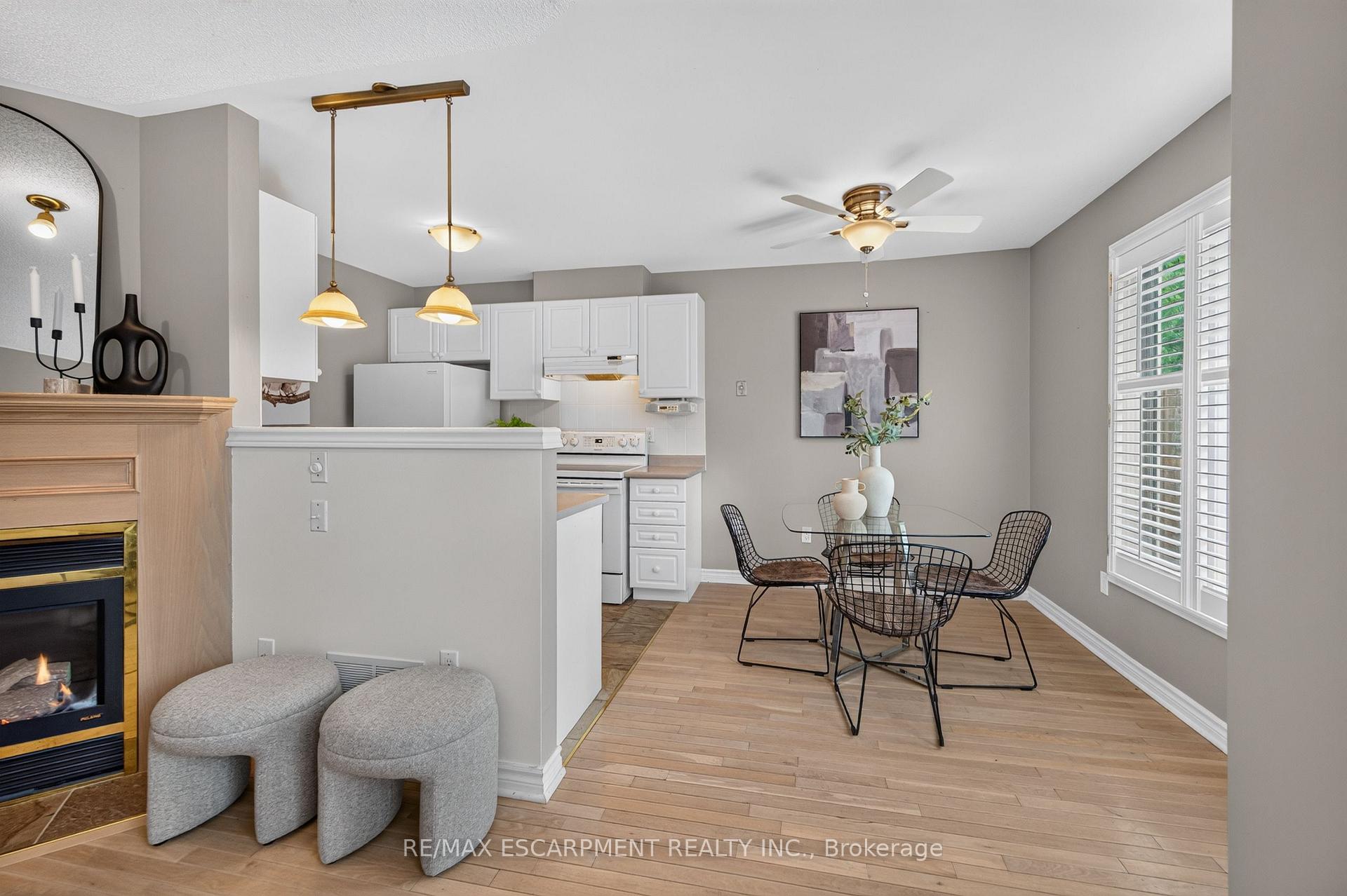 Photo 7 of Unit 9, 175 Fiddlers Green Road, Hamilton, Ancaster — HOMEH