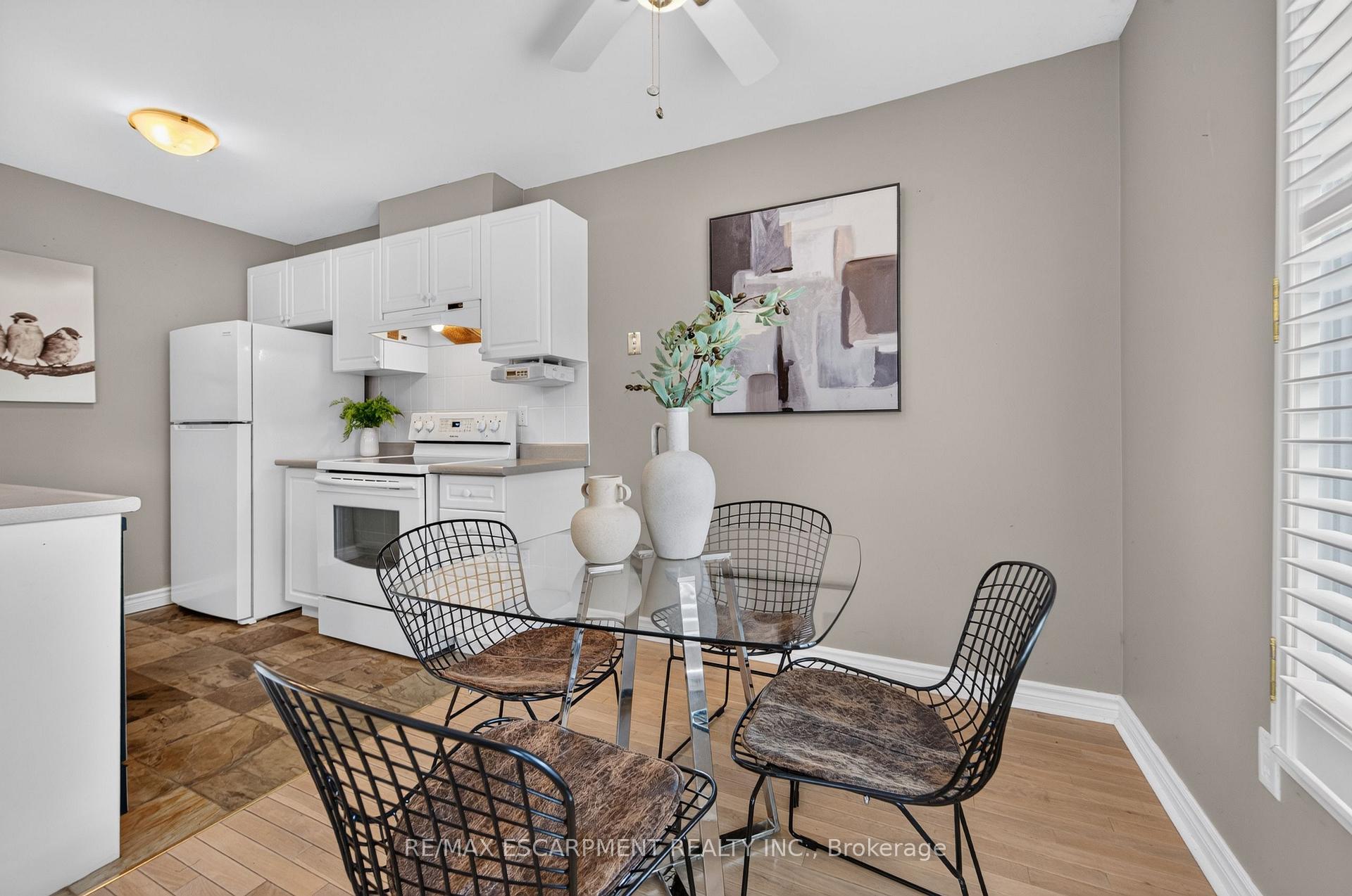 Photo 9 of Unit 9, 175 Fiddlers Green Road, Hamilton, Ancaster — HOMEH