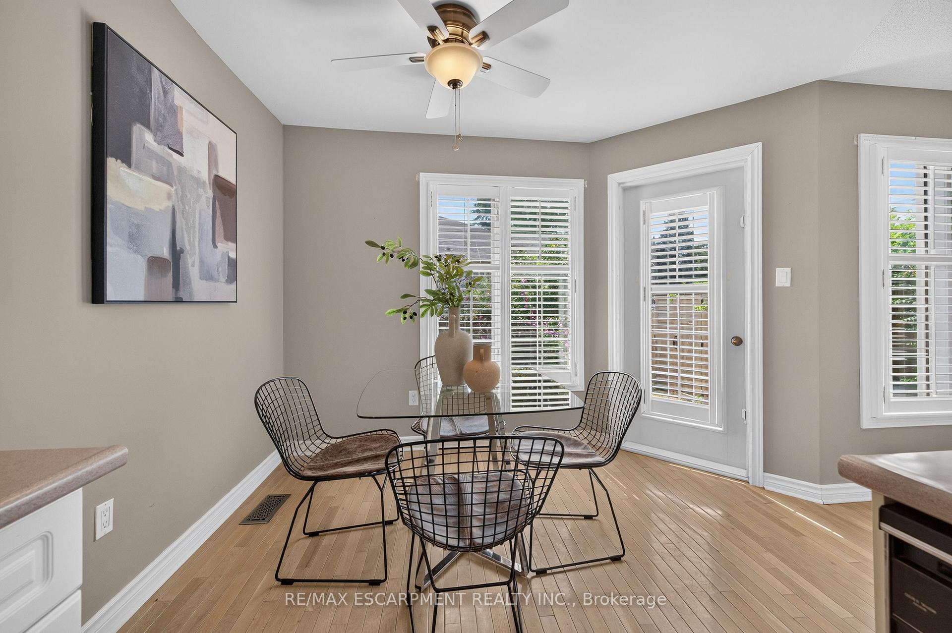 Photo 11 of Unit 9, 175 Fiddlers Green Road, Hamilton, Ancaster — HOMEH