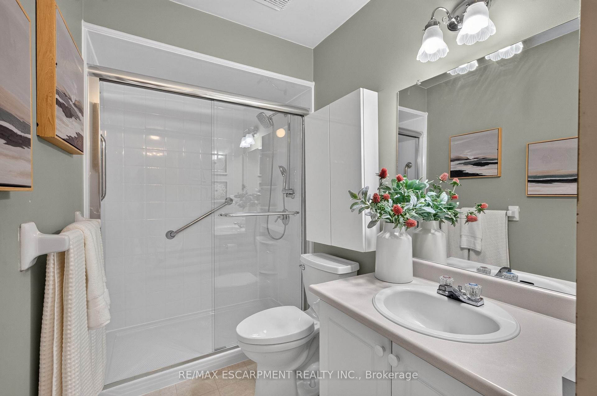 Photo 20 of Unit 9, 175 Fiddlers Green Road, Hamilton, Ancaster — HOMEH