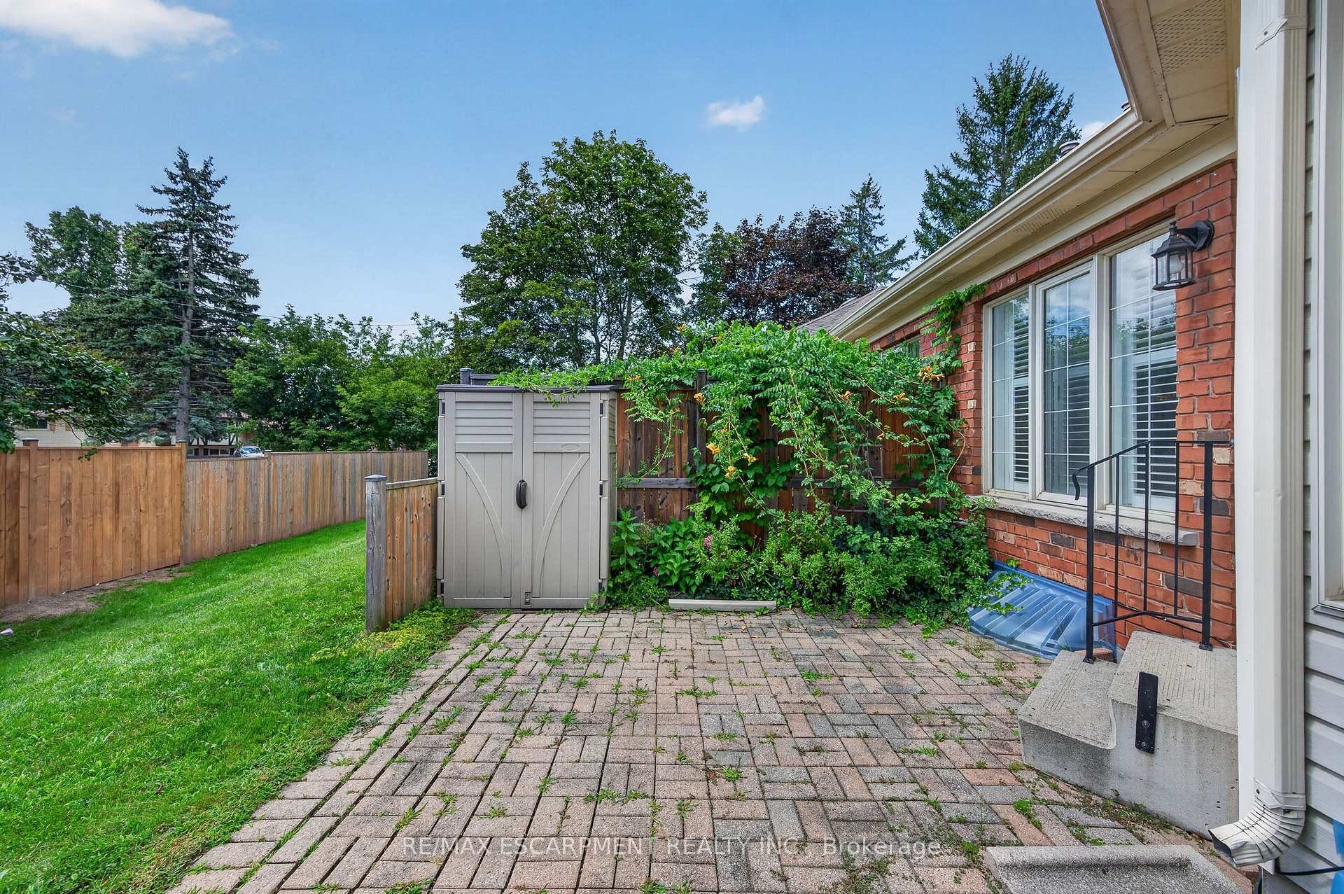 Photo 32 of Unit 9, 175 Fiddlers Green Road, Hamilton, Ancaster — HOMEH