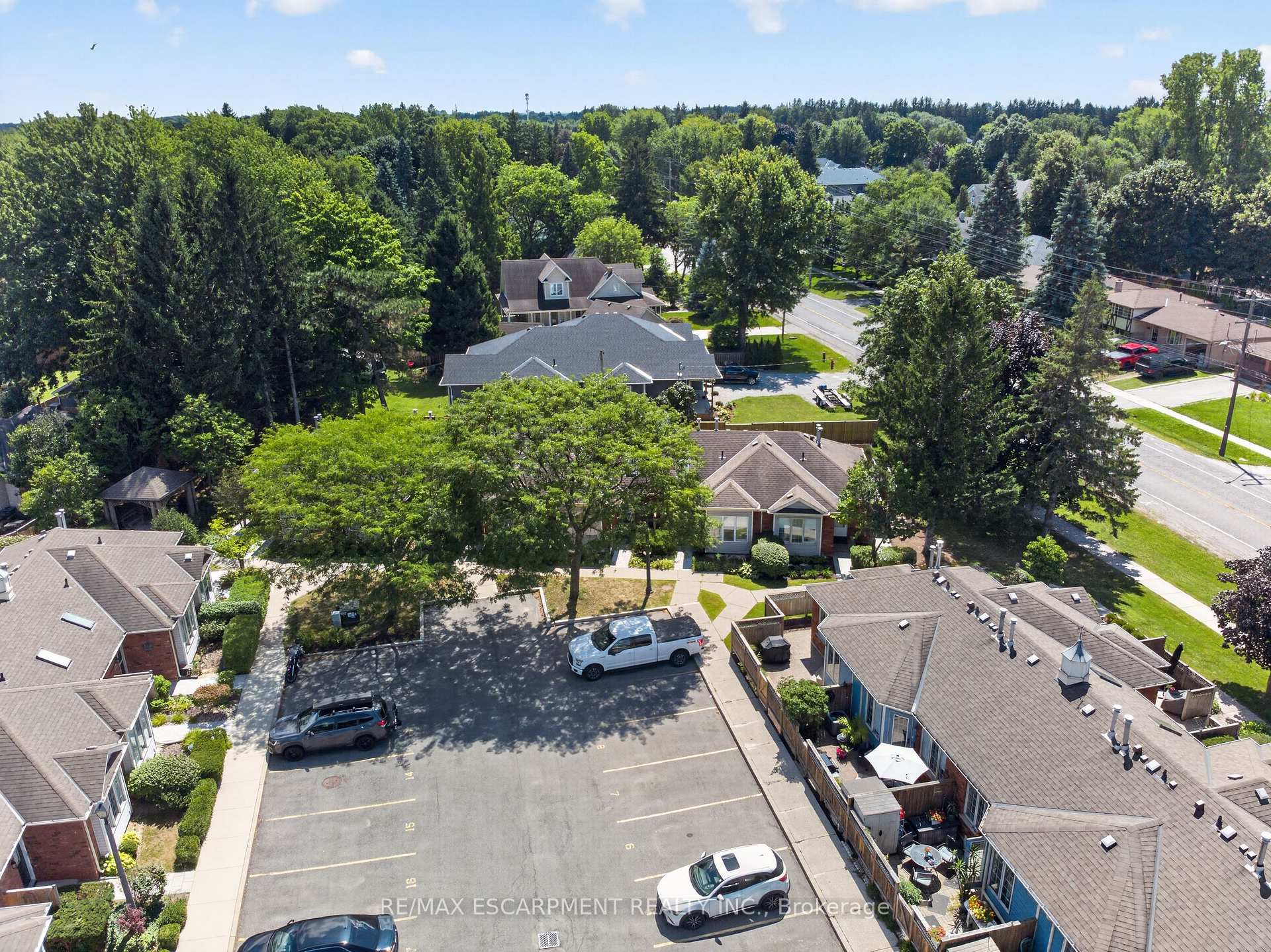 Photo 38 of Unit 9, 175 Fiddlers Green Road, Hamilton, Ancaster — HOMEH