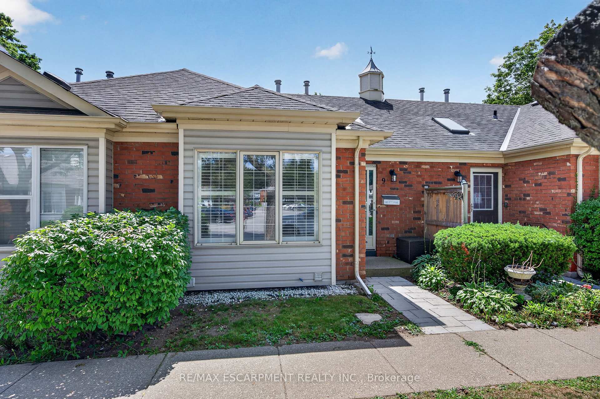 Photo 41 of Unit 9, 175 Fiddlers Green Road, Hamilton, Ancaster — HOMEH
