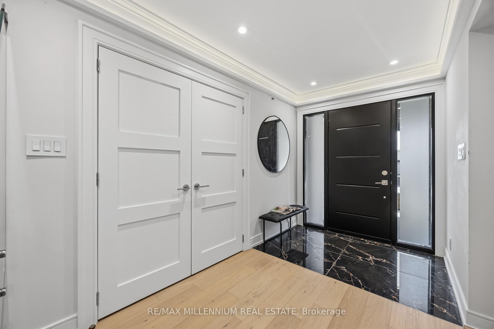 Photo 3 of 14 Portree Crescent, Markham, Royal Orchard — HOMEH