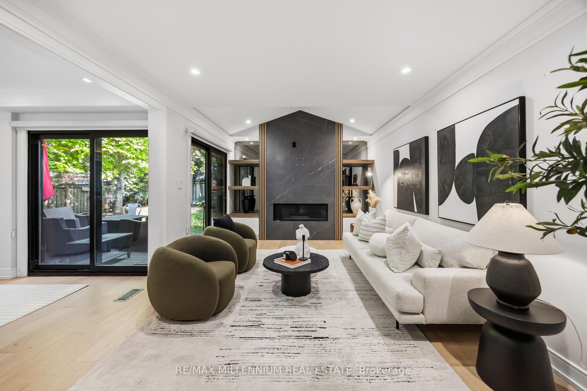 Photo 8 of 14 Portree Crescent, Markham, Royal Orchard — HOMEH