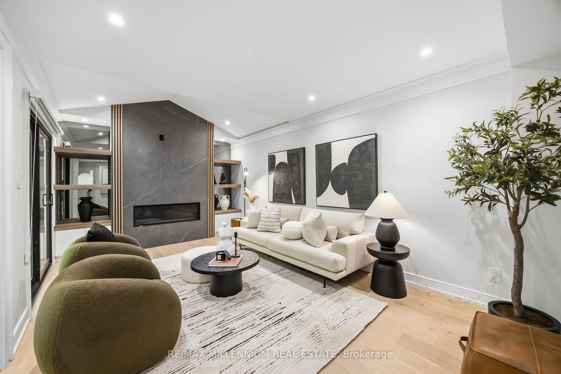 Photo 9 of 14 Portree Crescent, Markham, Royal Orchard — HOMEH