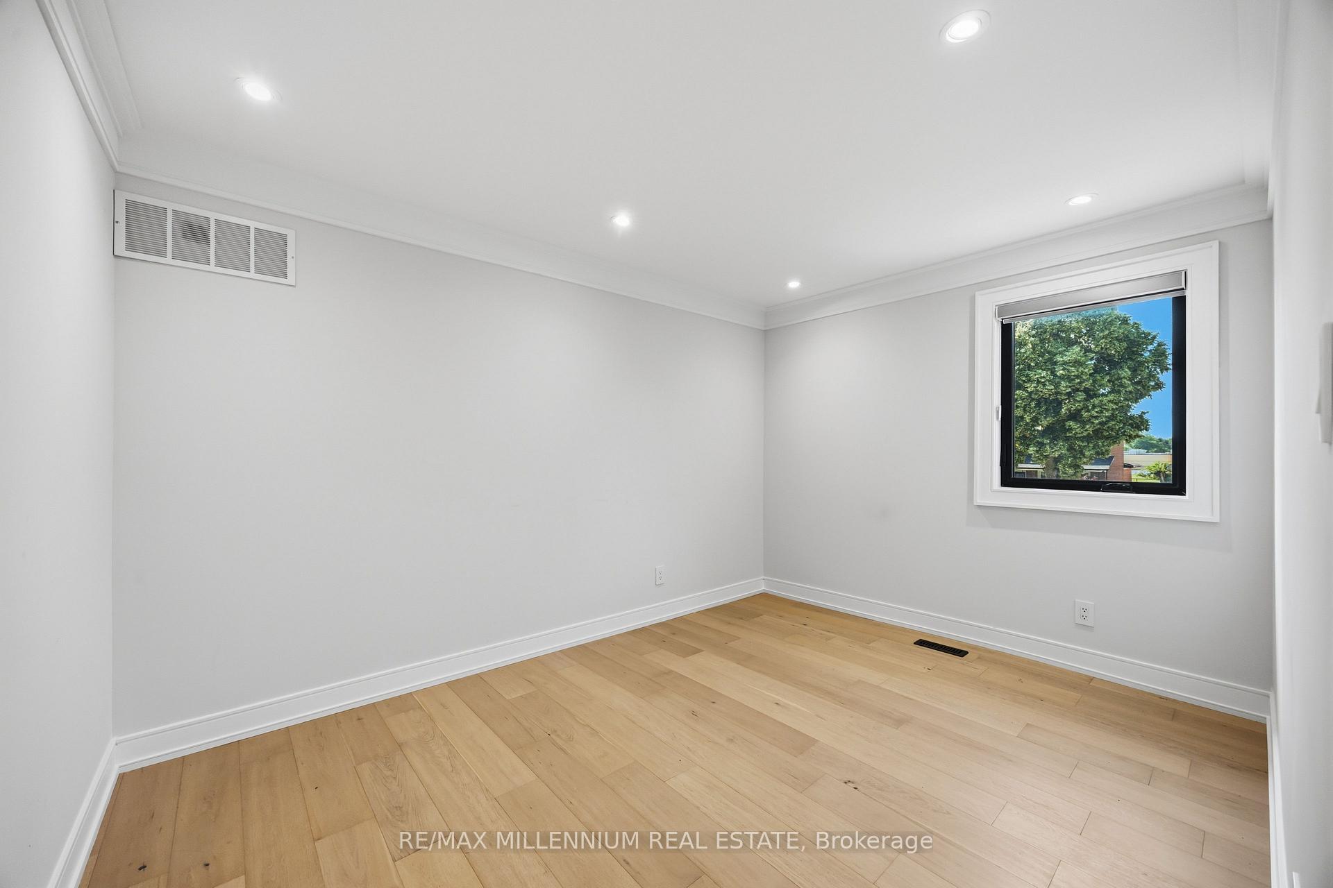 Photo 31 of 14 Portree Crescent, Markham, Royal Orchard — HOMEH